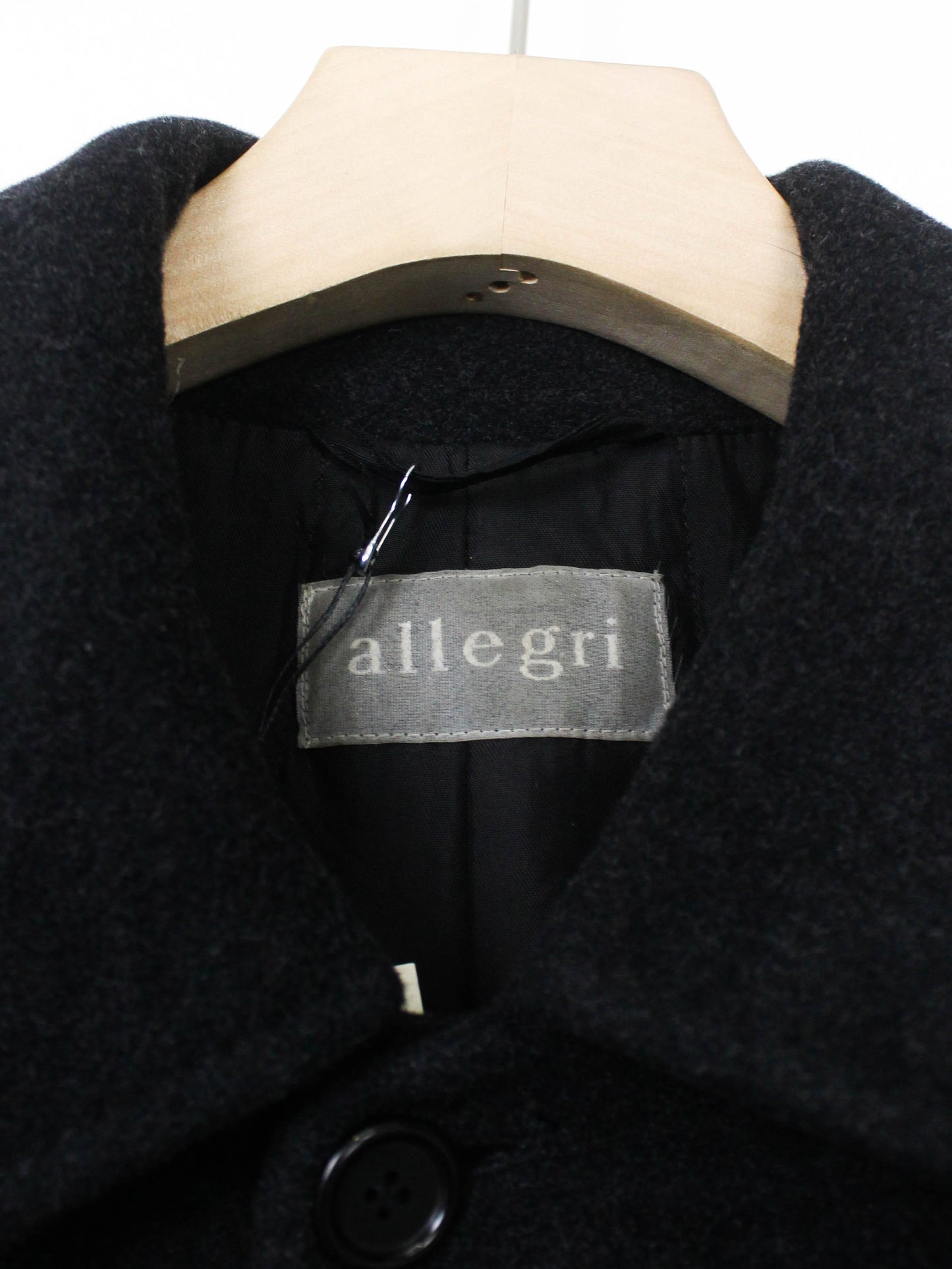 Чорне класичне пальто  Allegri