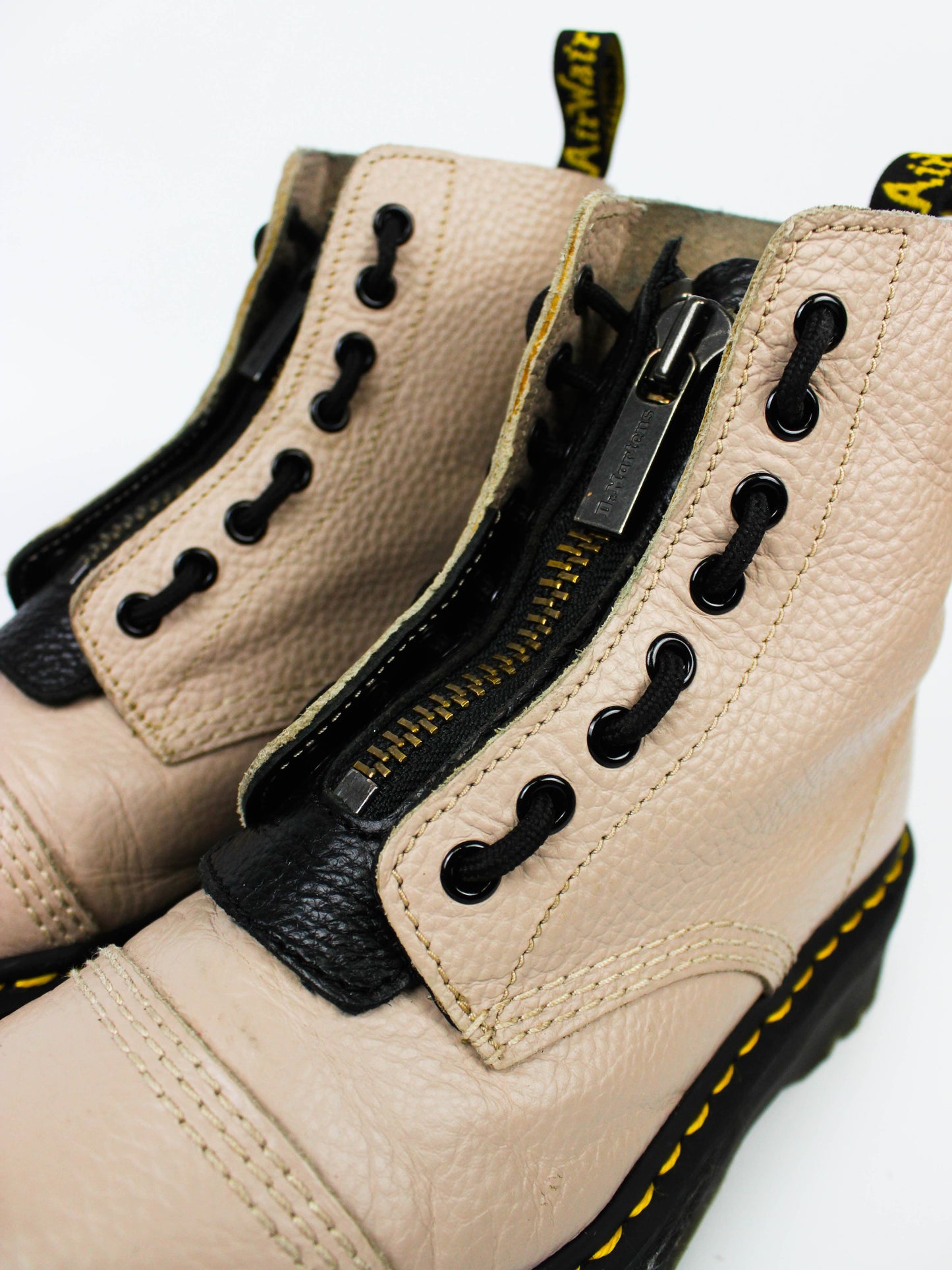 Dr. Martens Sinclair