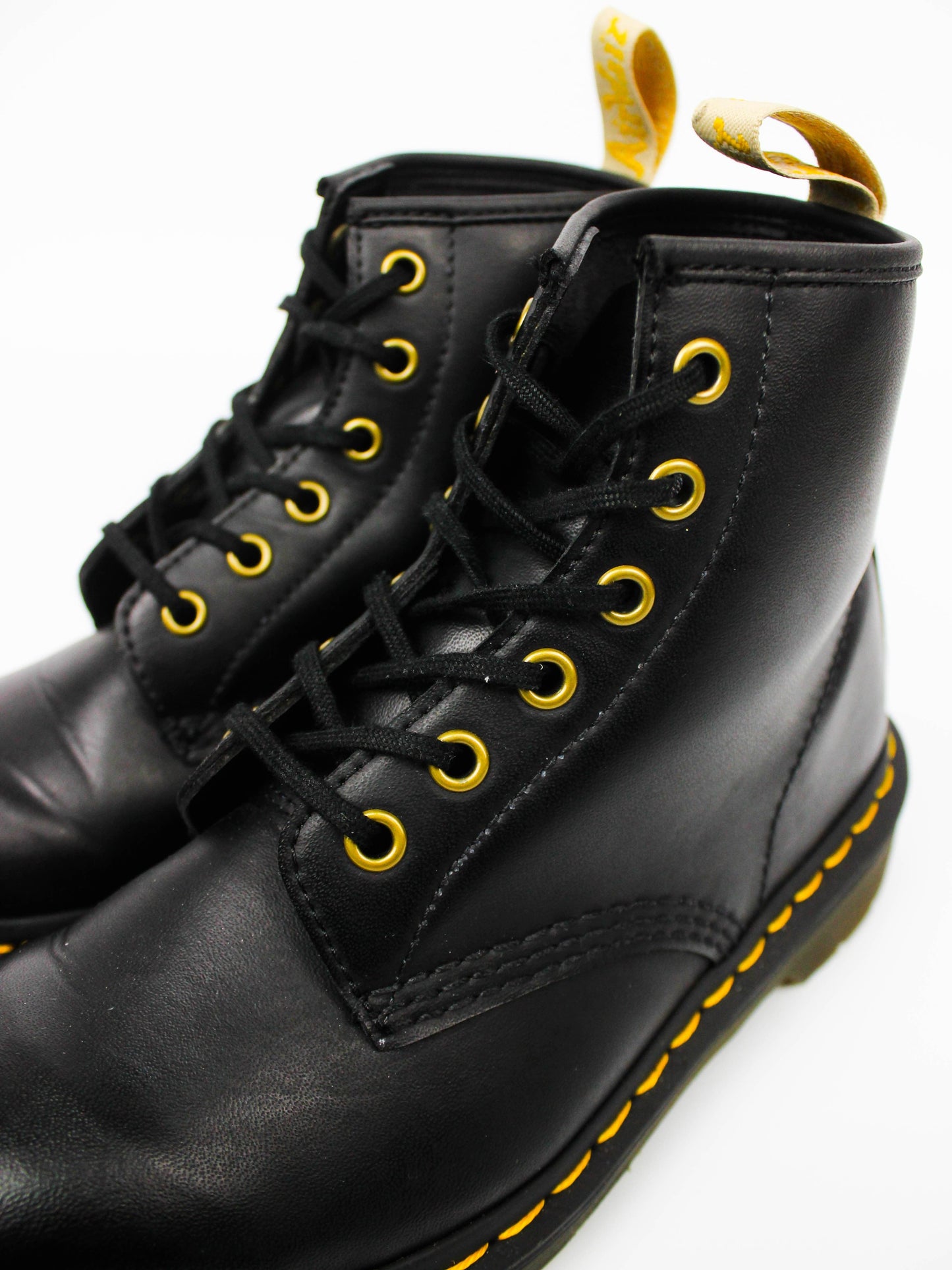Dr. Martens 1460 Vegan Felix Rub Off