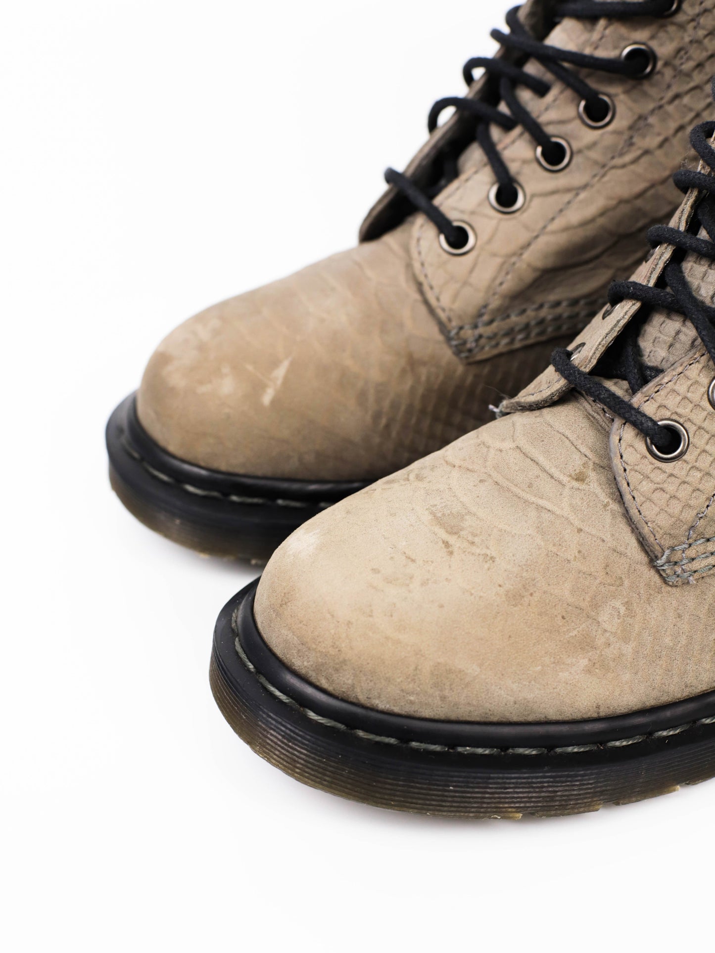 Dr. Martens Amaru 1460