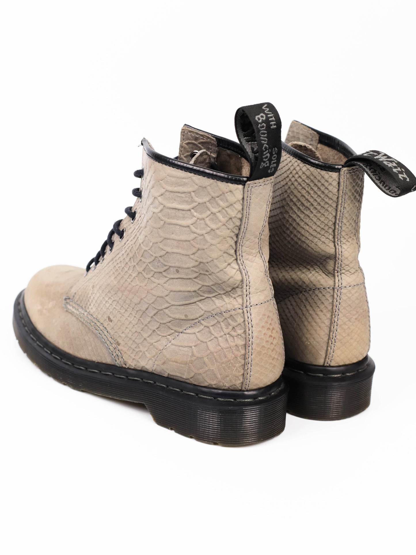 Dr. Martens Amaru 1460