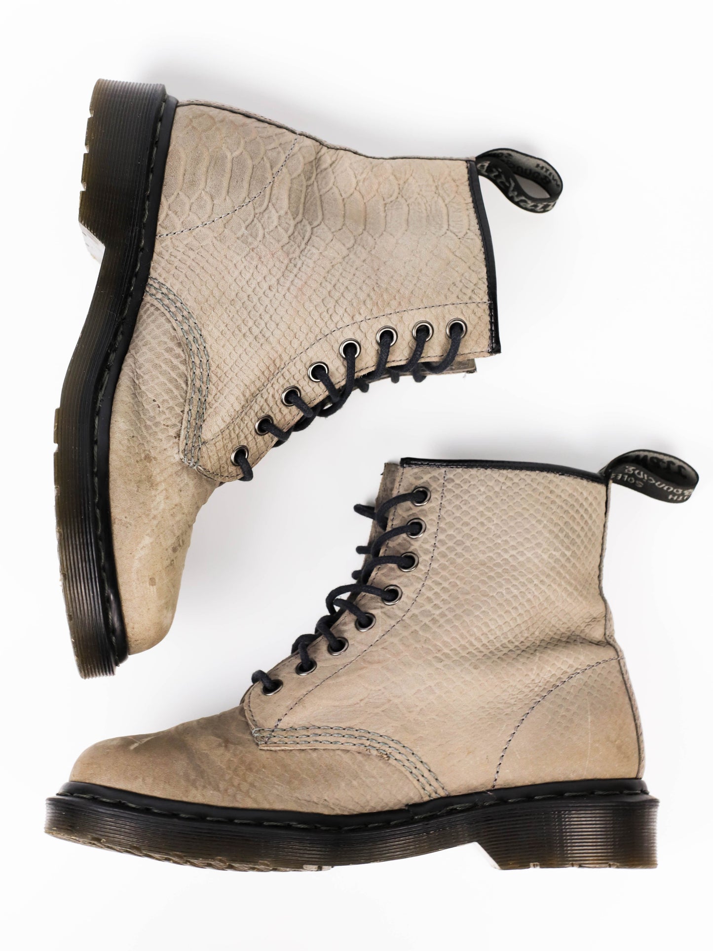 Dr. Martens Amaru 1460