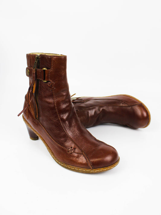 Dr. Martens Jenna Brown