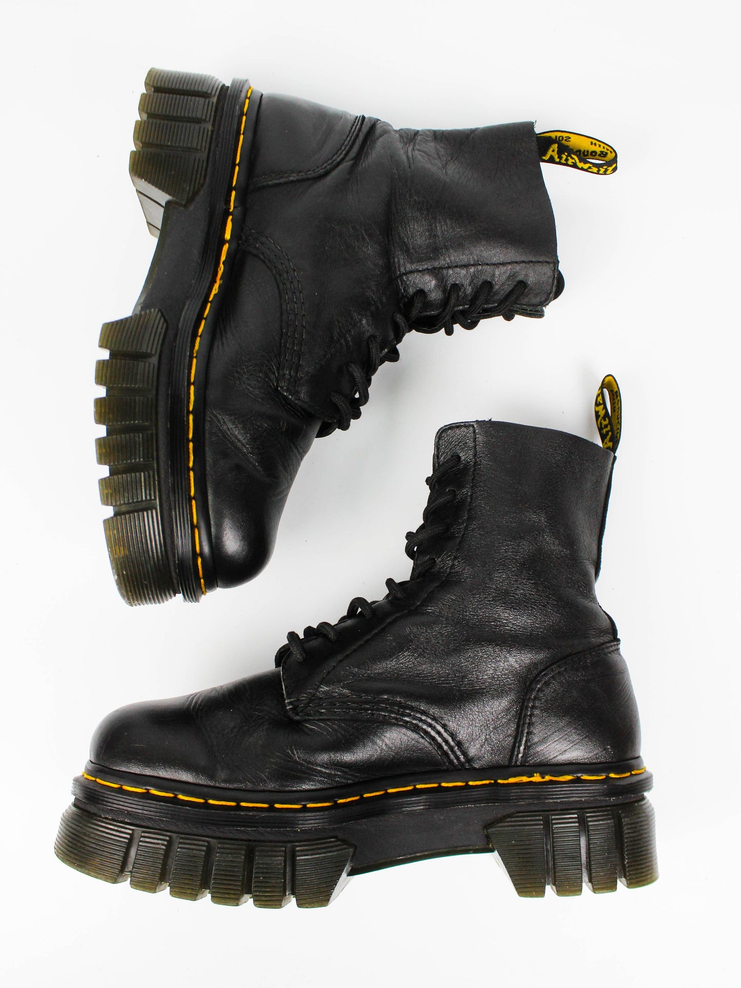 Dr. Martens Audrick 8-Eye Black