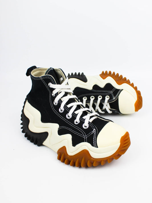 Converse Run Star Motion Platform