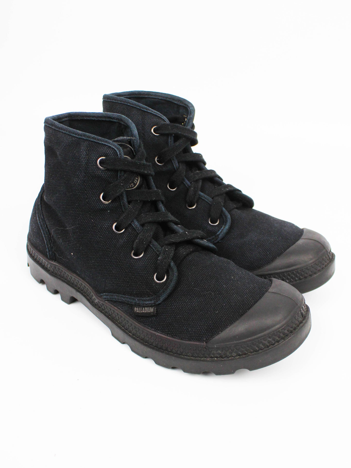 Palladium Pampa Hi Black