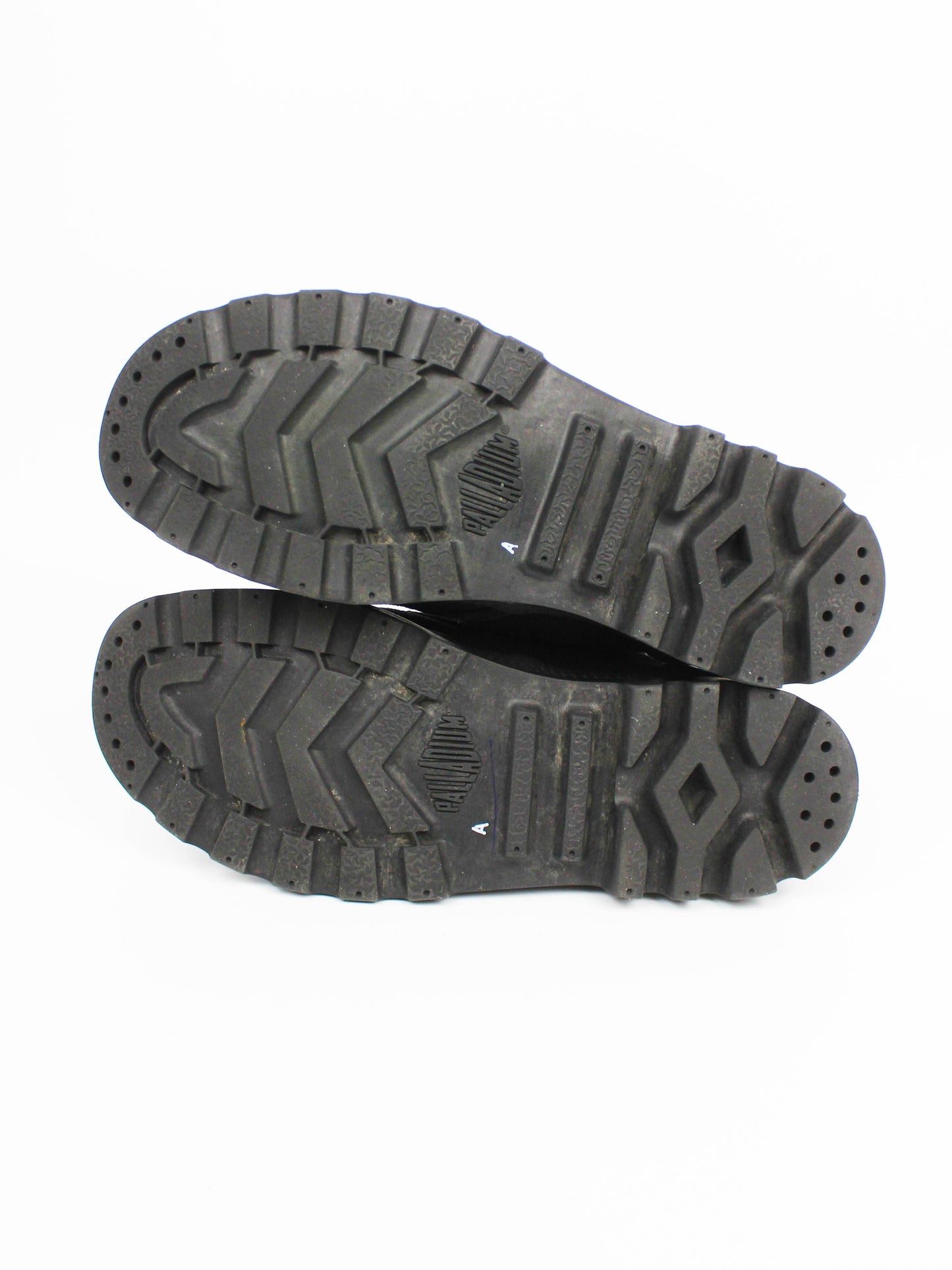Palladium Pampa Hi Black