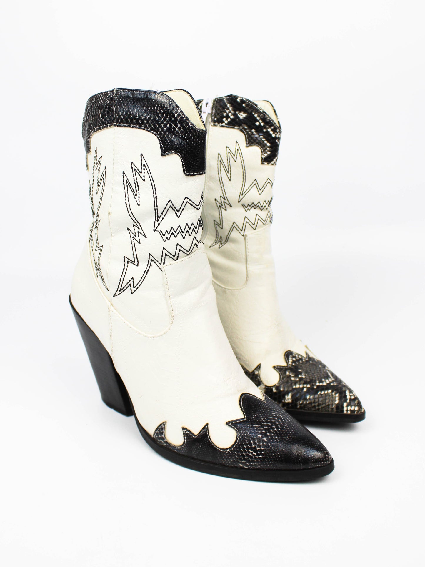 Vintage Two-Tone Western Cowboy Boots