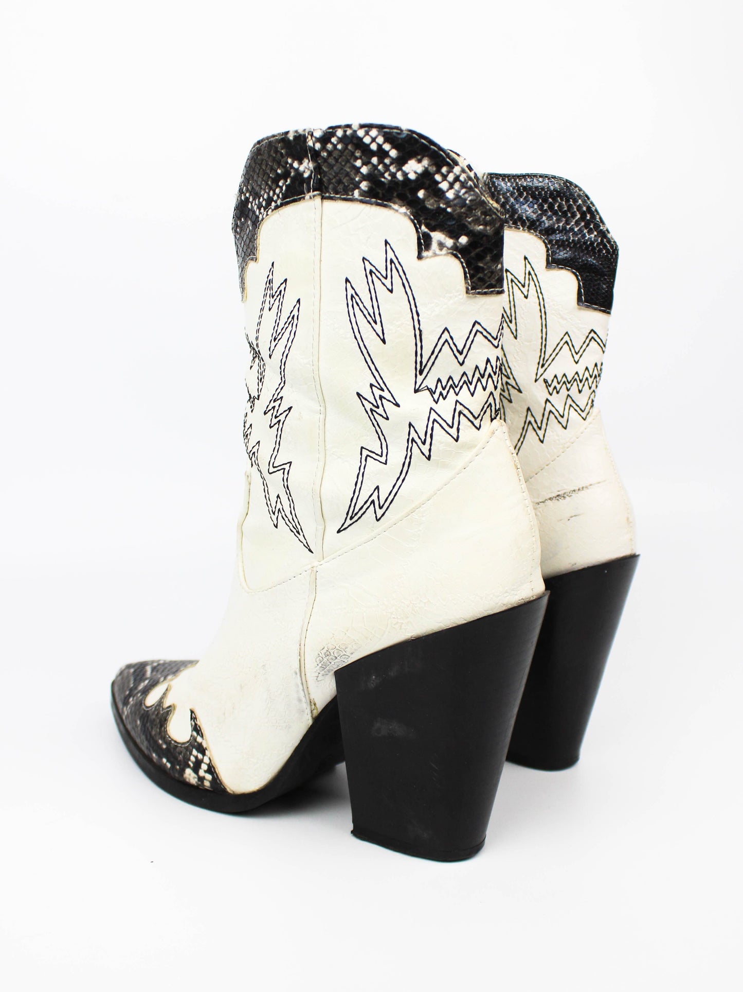 Vintage Two-Tone Western Cowboy Boots