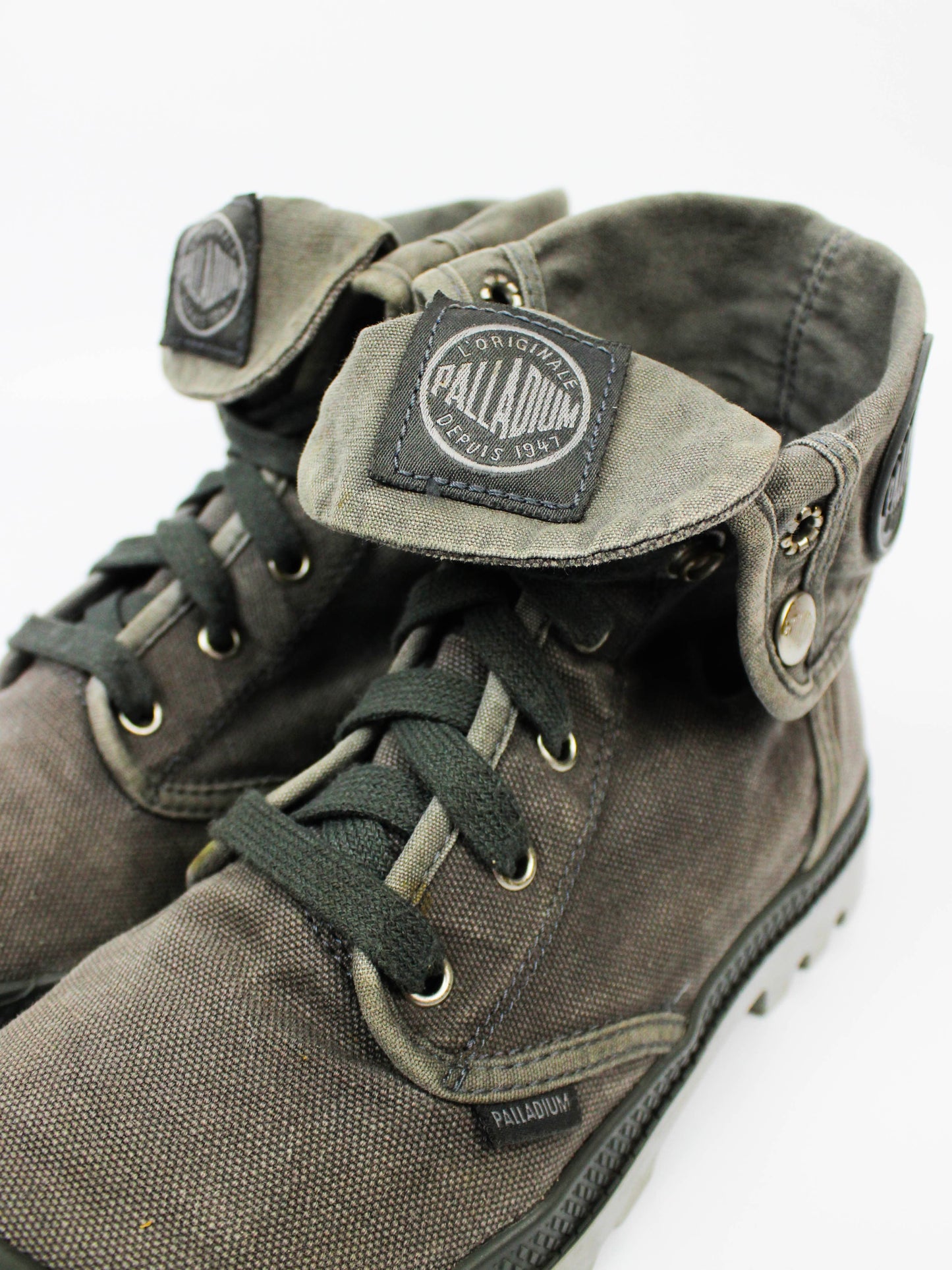 Palladium Baggy Grey