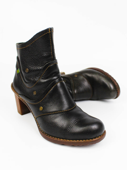 El Naturalista Ankle Boots