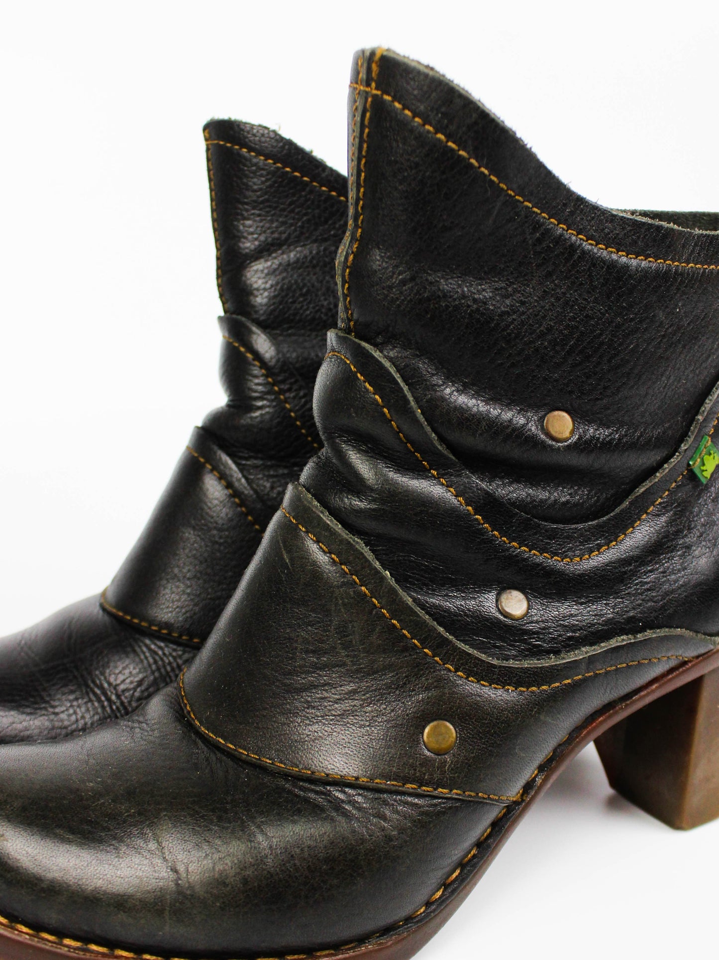 El Naturalista Ankle Boots