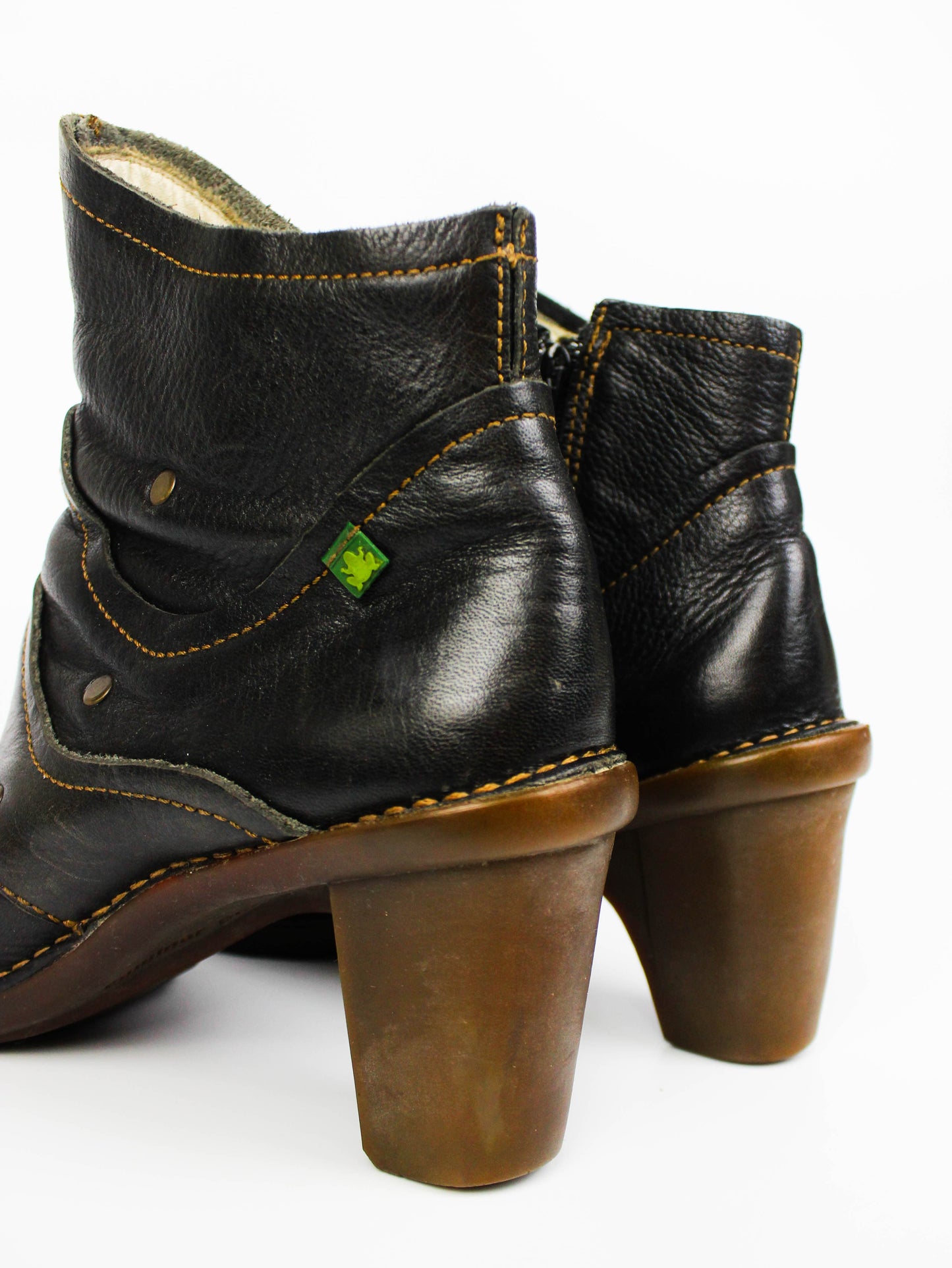 El Naturalista Ankle Boots