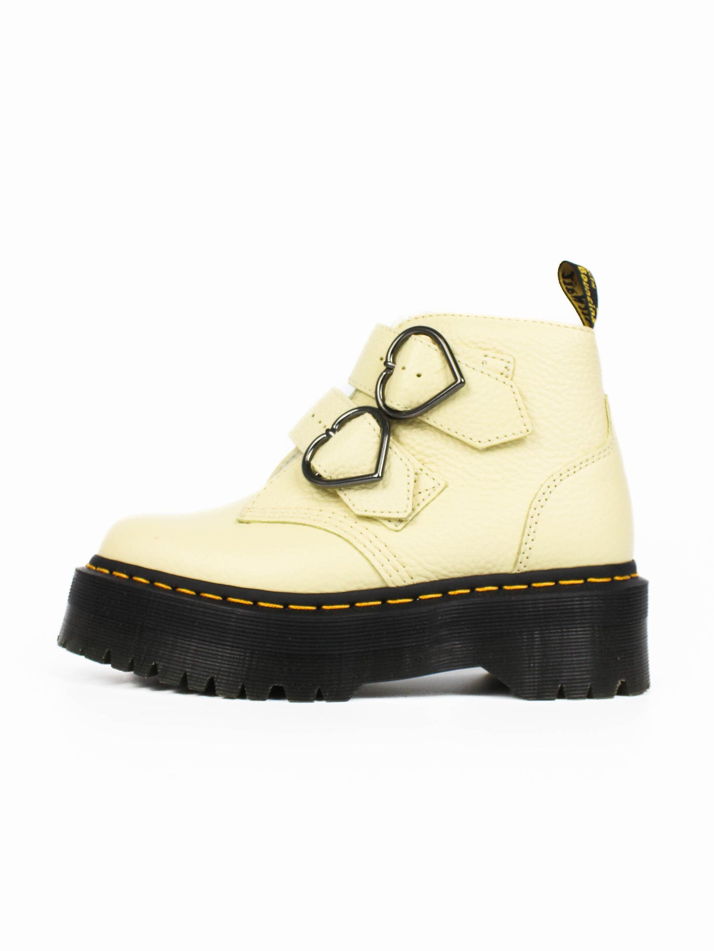 Dr. Martens Devon Heart Cream Milled Nappa