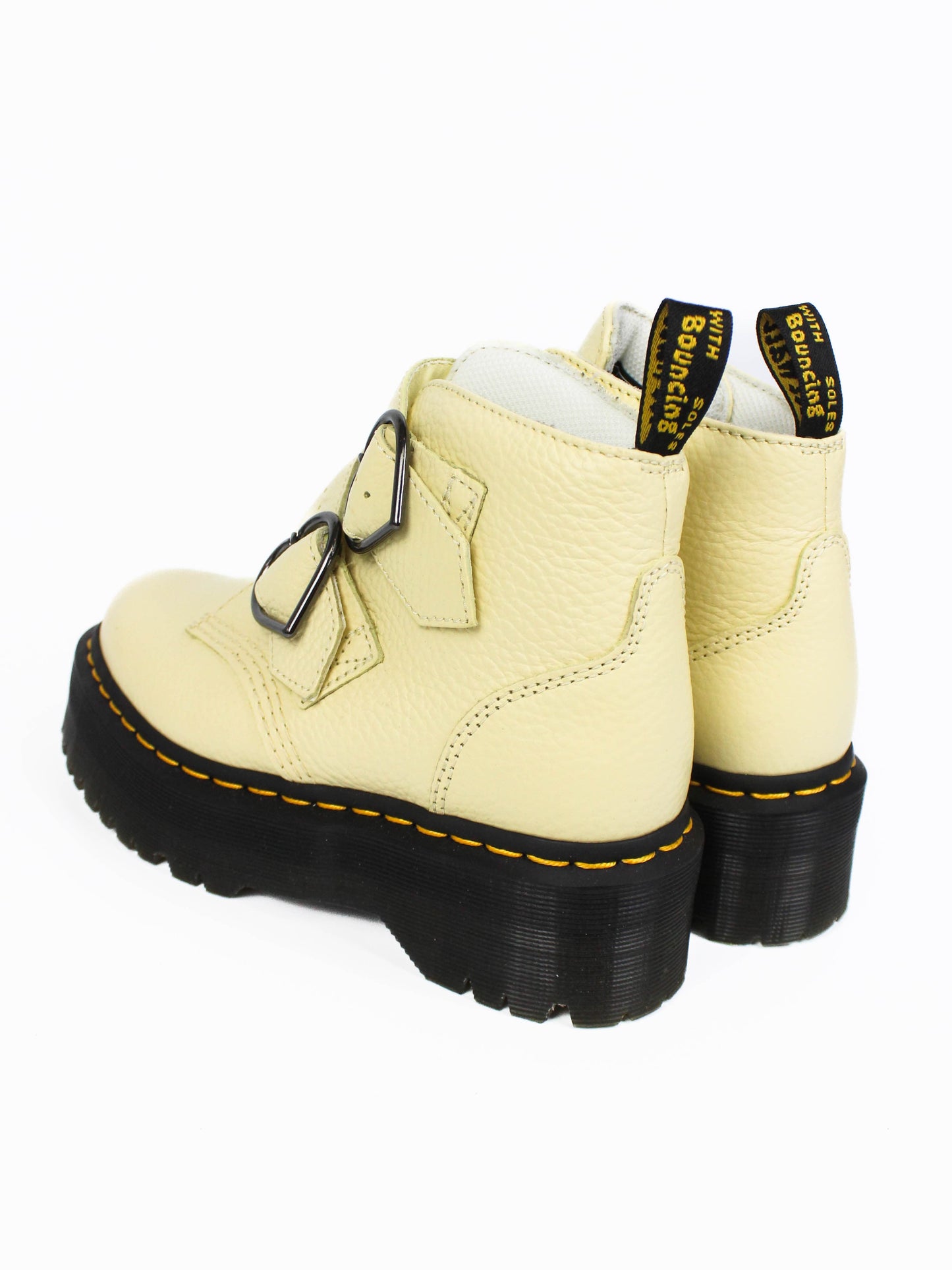 Dr. Martens Devon Heart Cream Milled Nappa