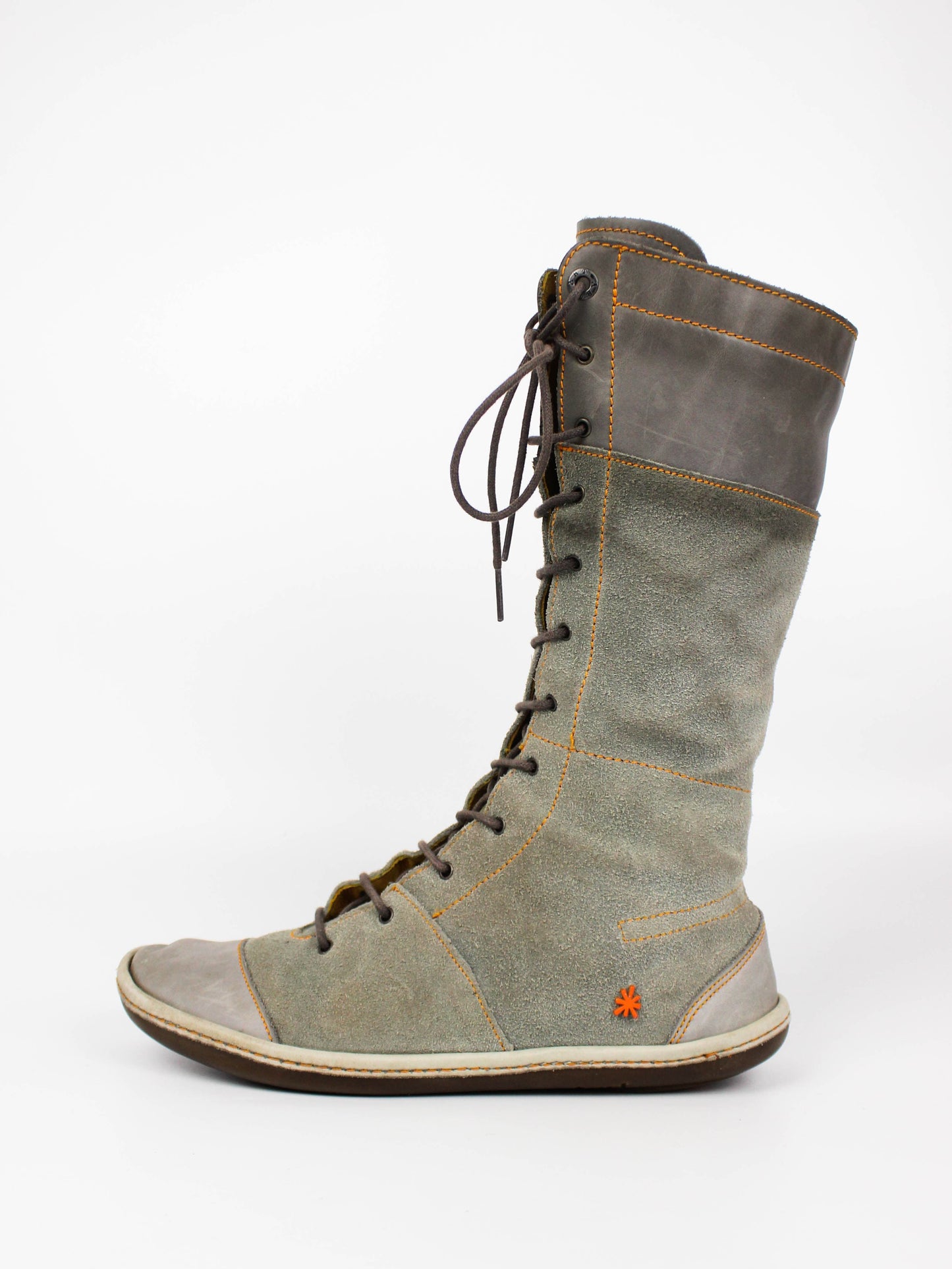 Art Company Vintage Lace-Up Boots
