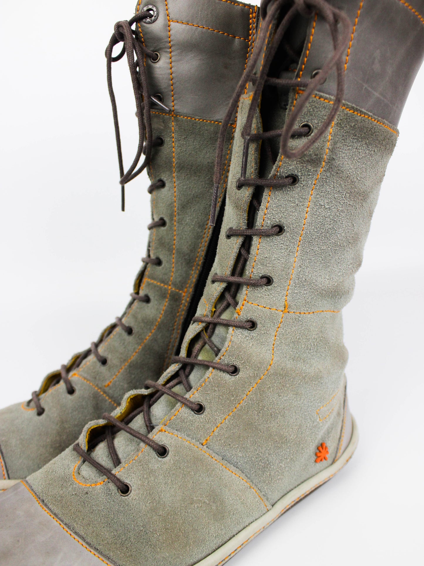 Art Company Vintage Lace-Up Boots