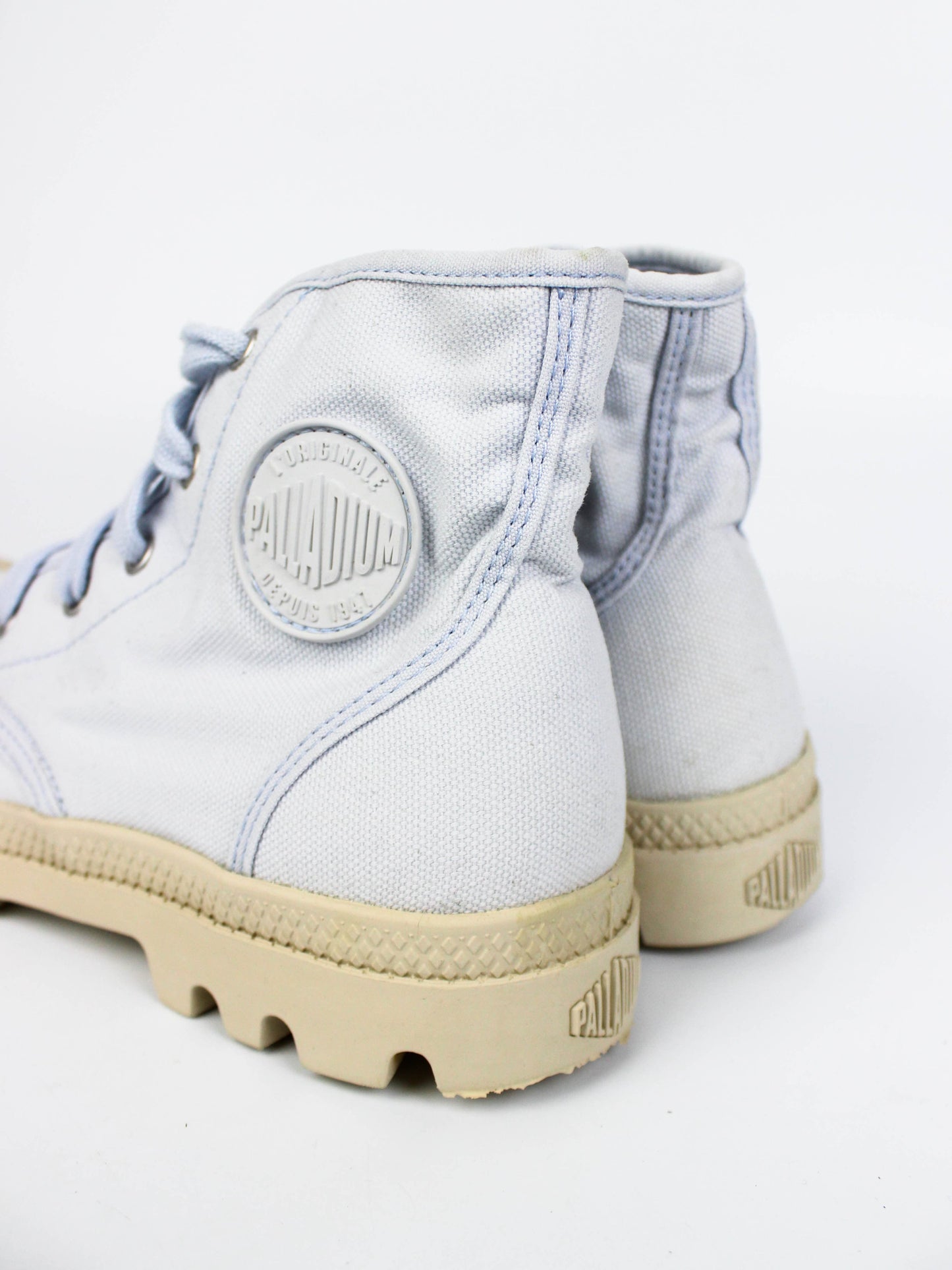 Palladium Pampa Hi Light Blue