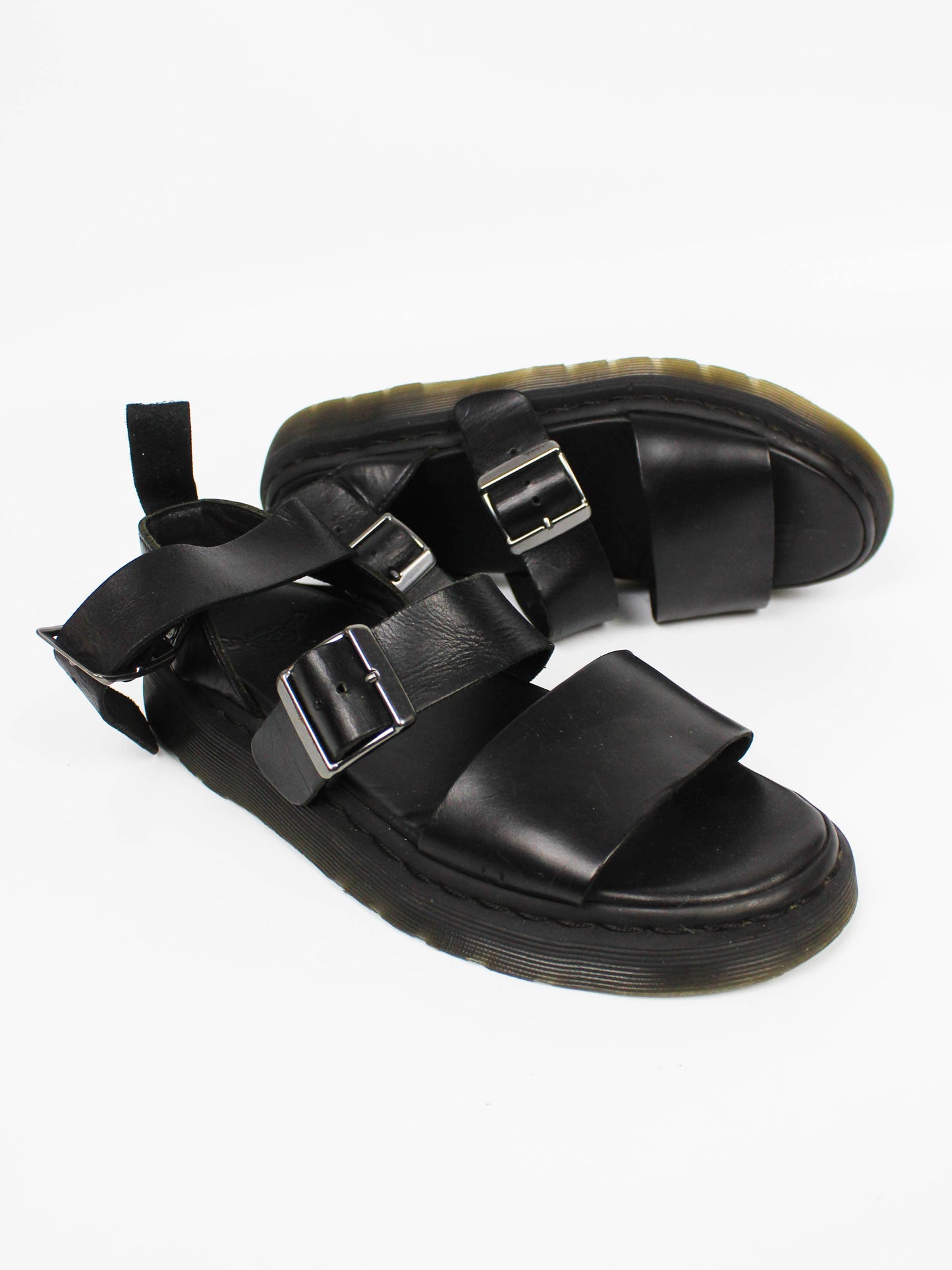 Dr. Martens Gryphon Black