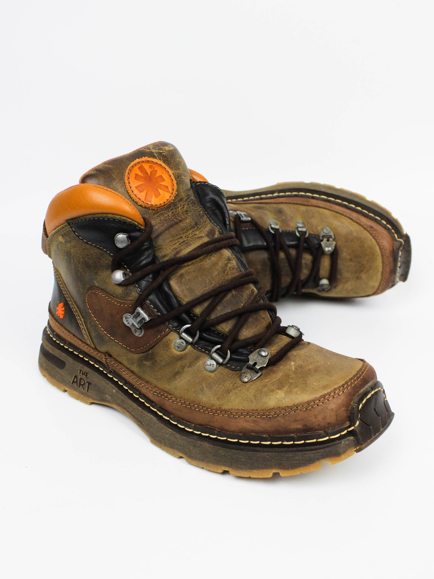 The Art Company Distressed Leather Hiking Boots
