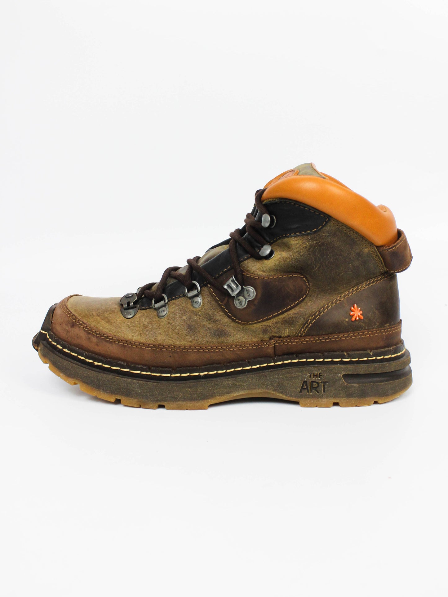 The Art Company Distressed Leather Hiking Boots
