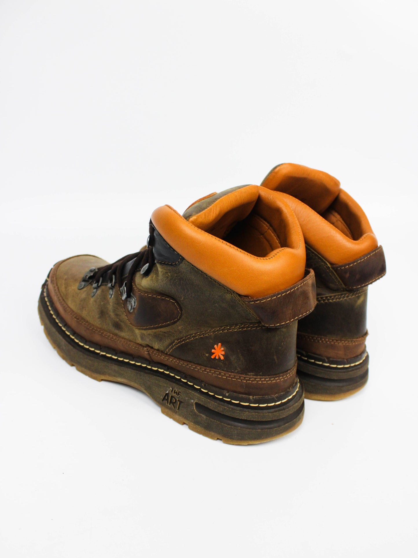 The Art Company Distressed Leather Hiking Boots