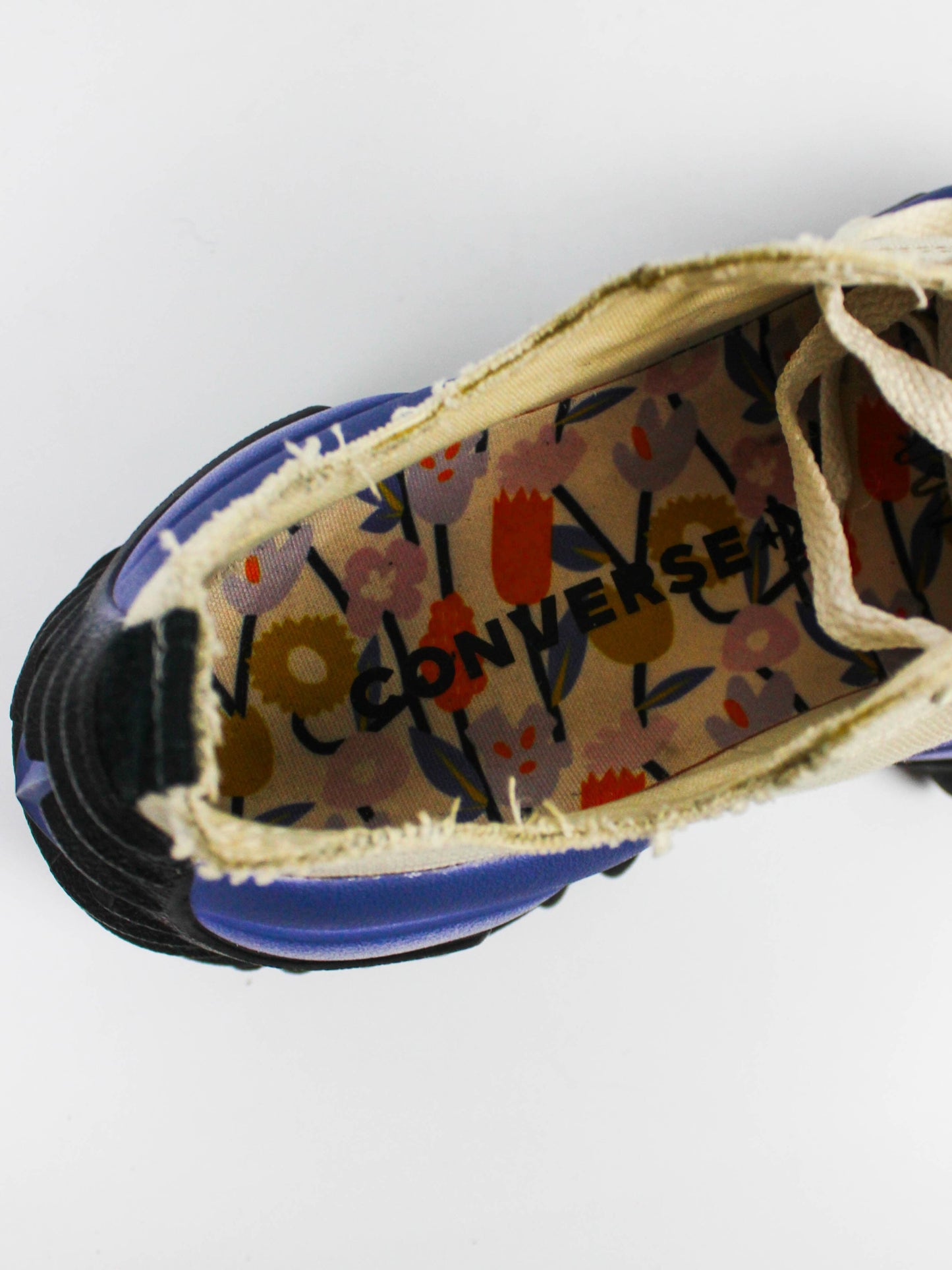 Converse Run Star Motion Platform