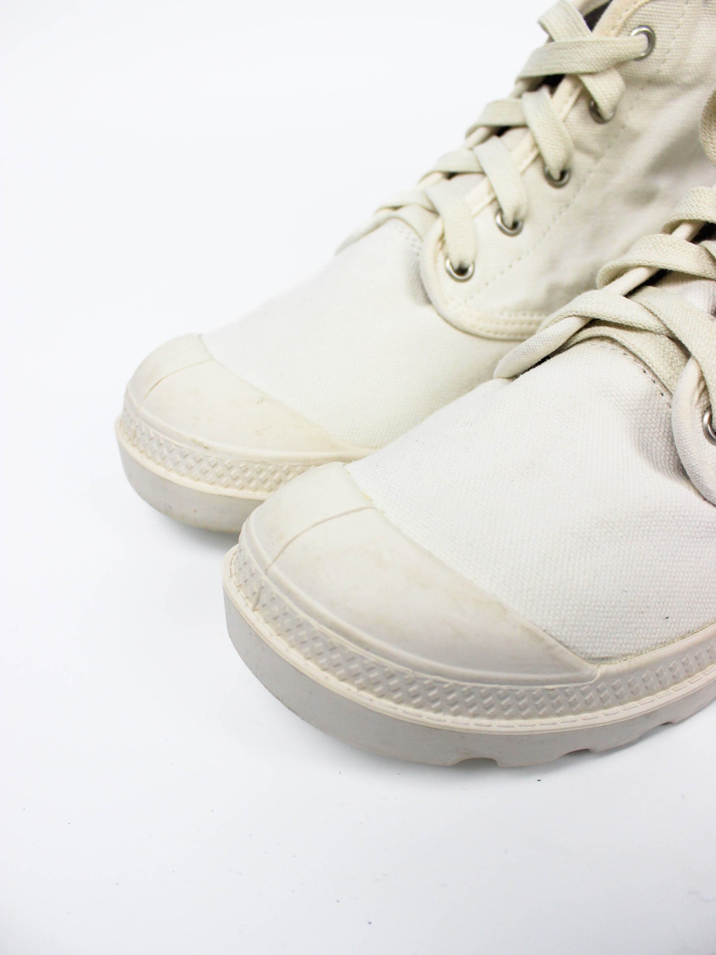 Palladium Pampa Hi White