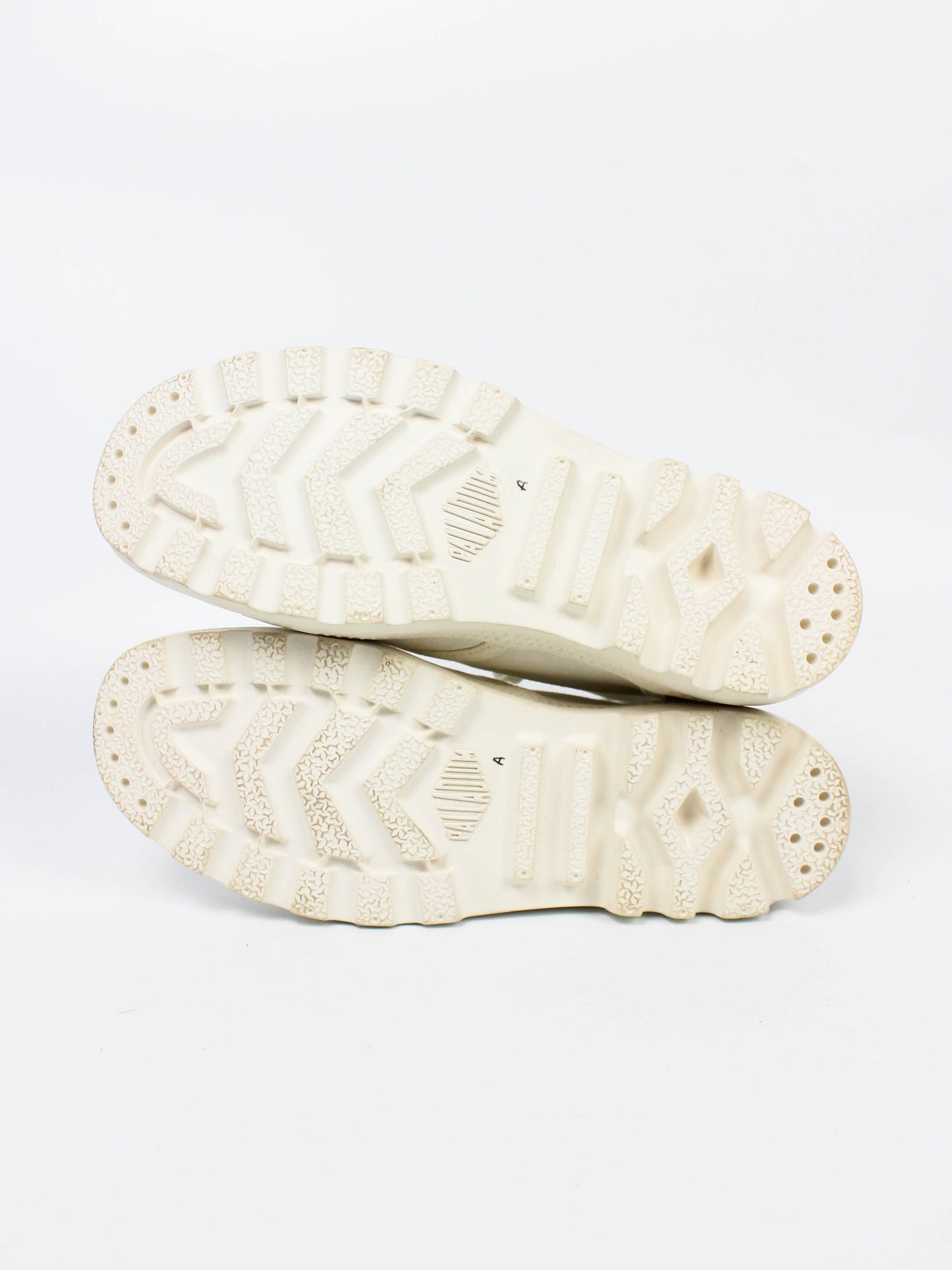 Palladium Pampa Hi White