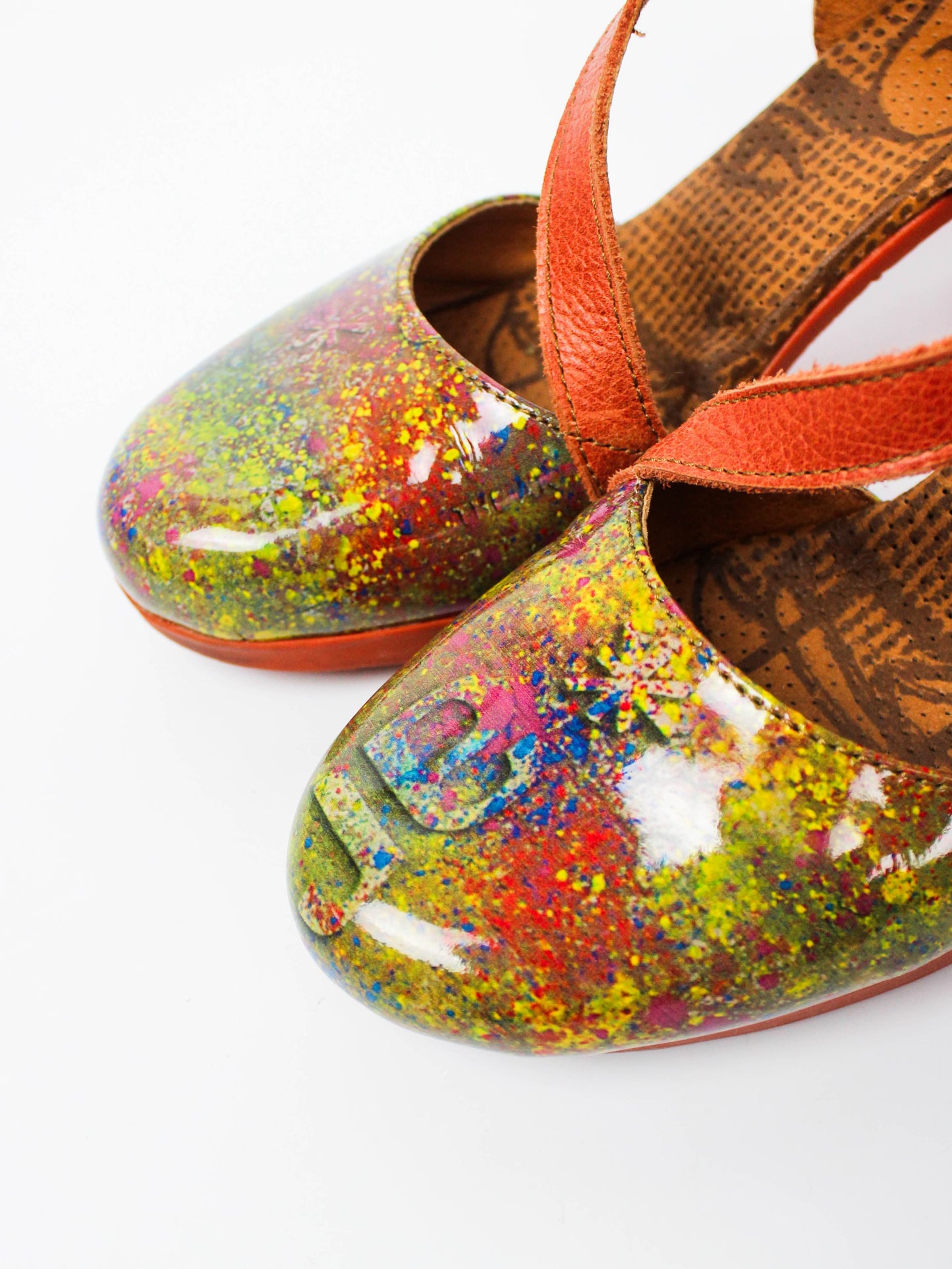 The Art Company Multi-Color Leather Block Heel Pumps