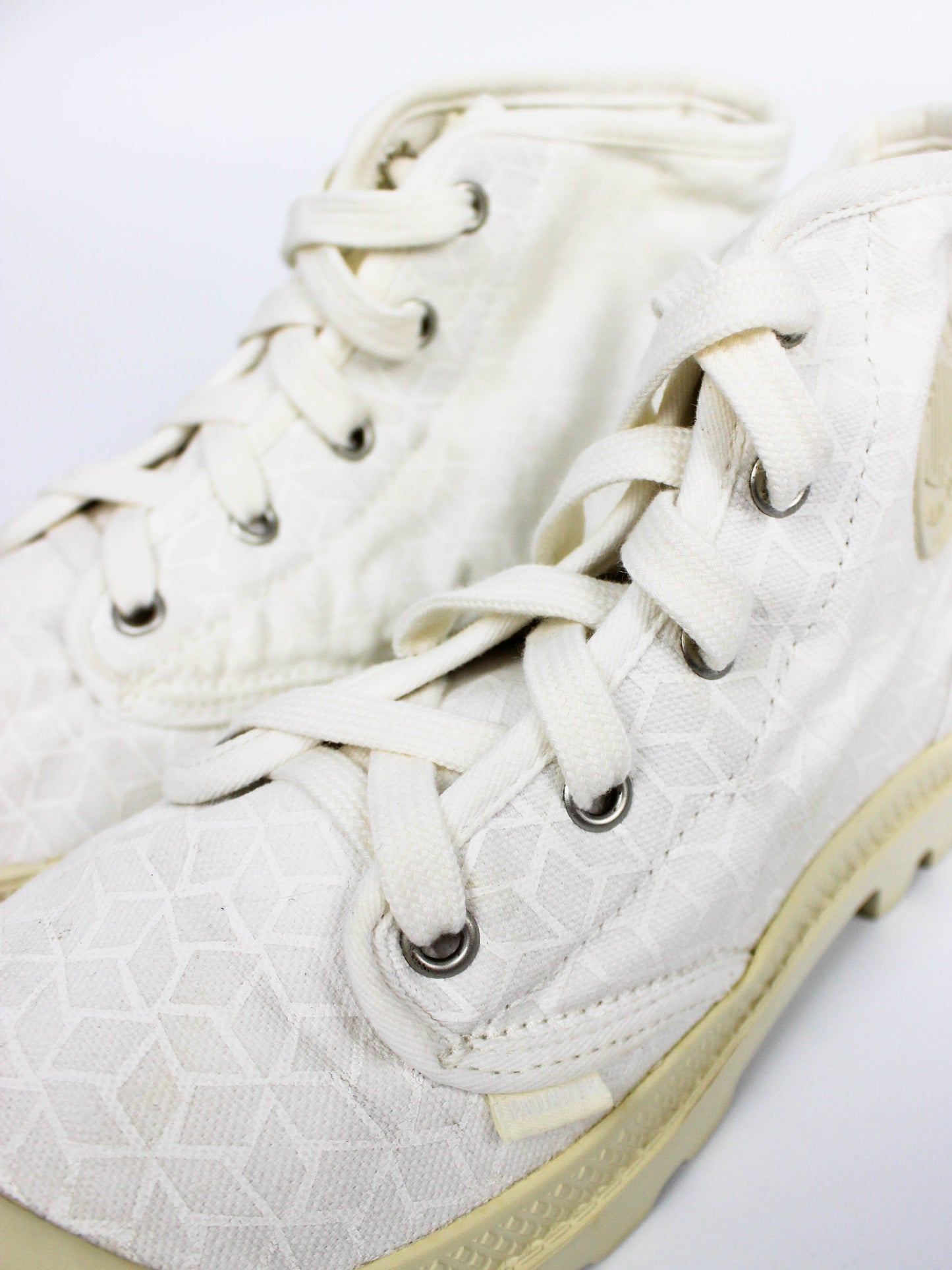 Palladium Pampa Hi White Canvas Boots