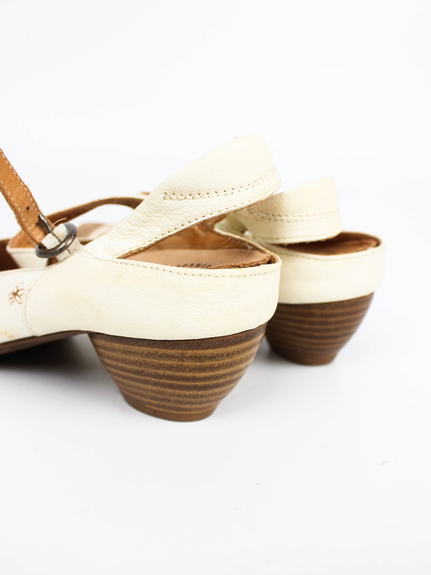 Think! Cream Floral Leather Mary Jane Shoes