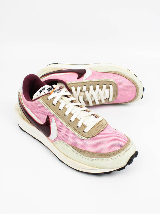Nike Vaporwaffle x Sacai Sport Fuchsia