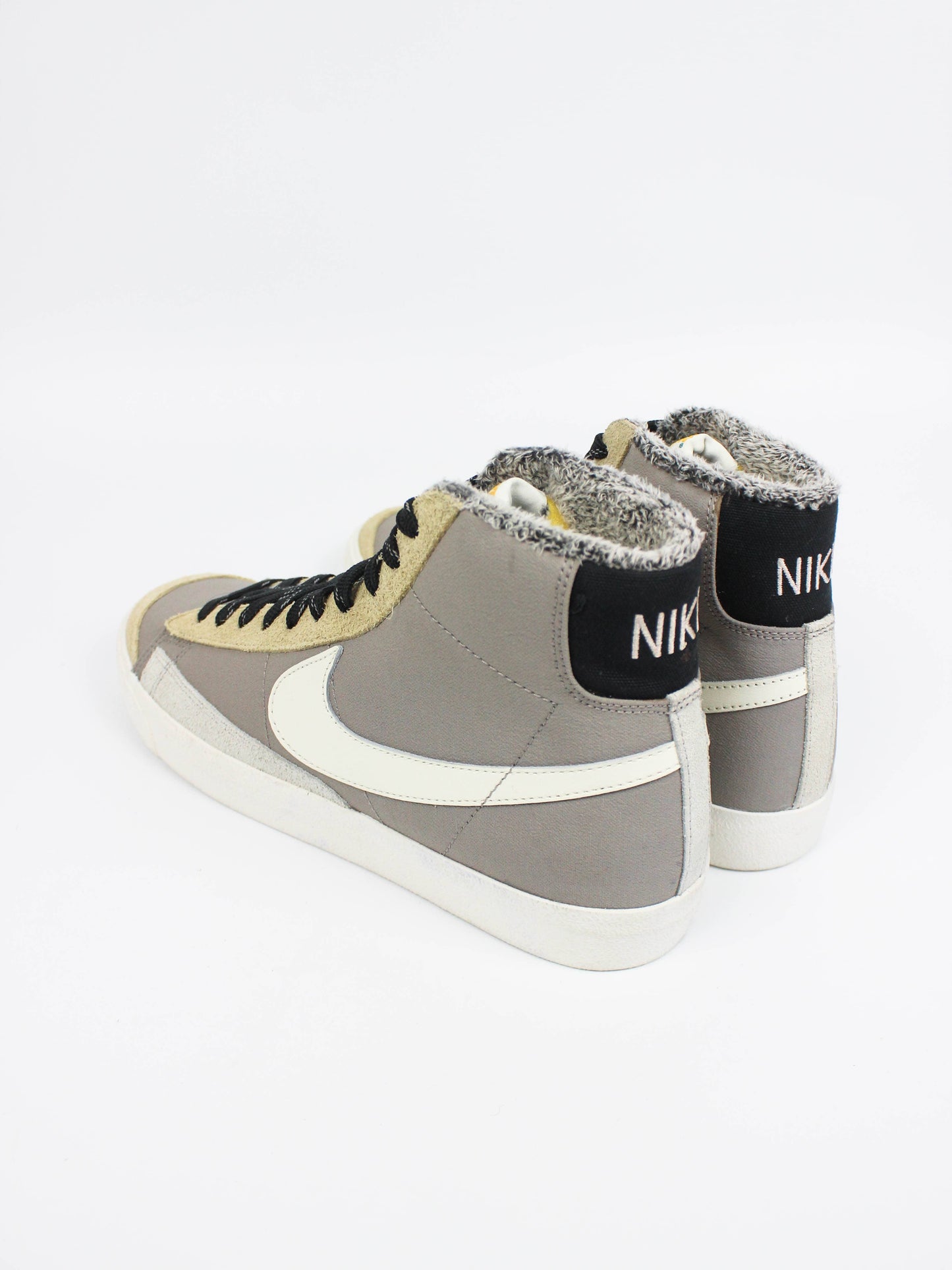 Nike Blazer Mid '77 Vintage SE Wild