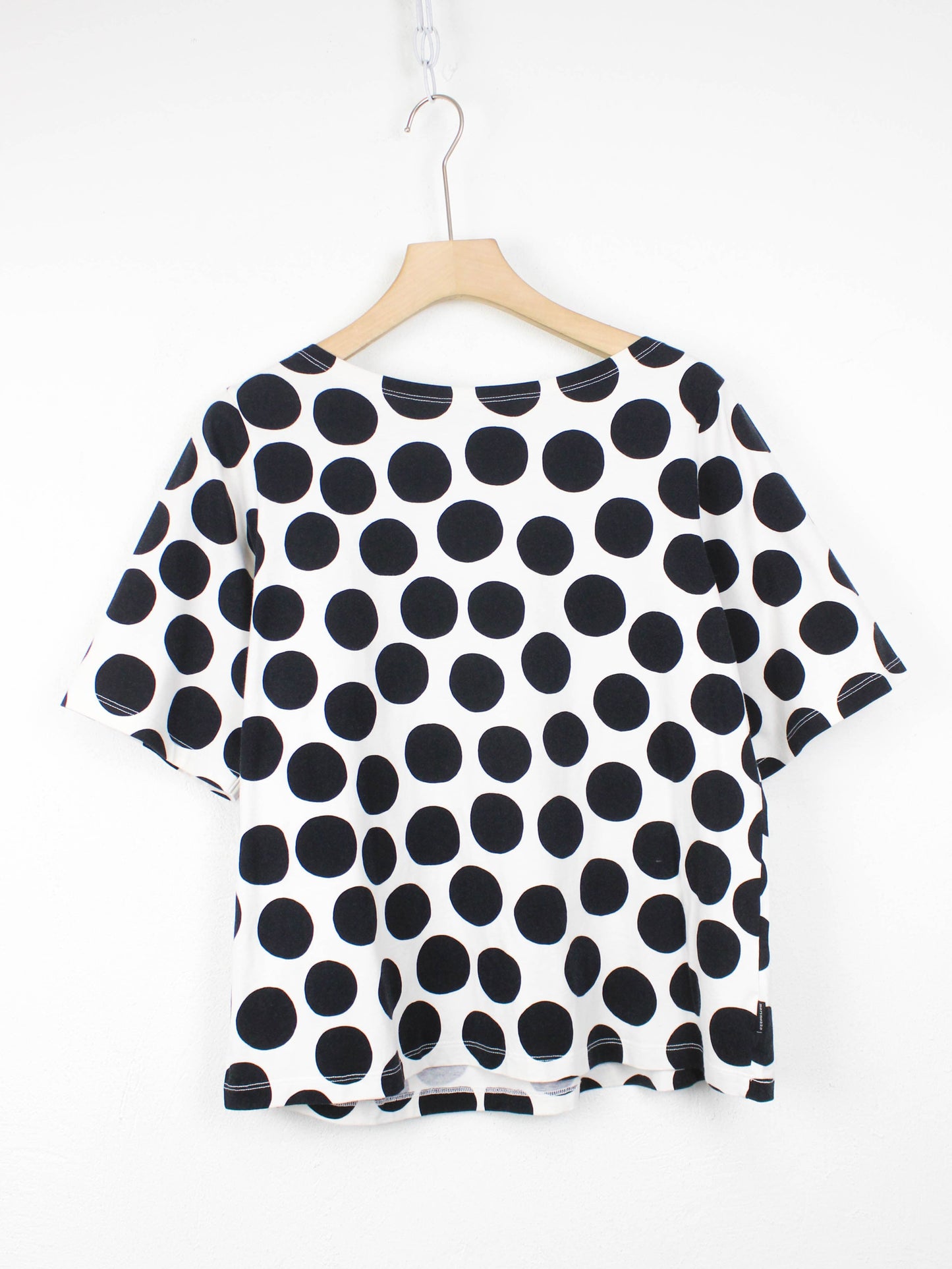 Футболка Marimekko x Uniqlo в горошок
