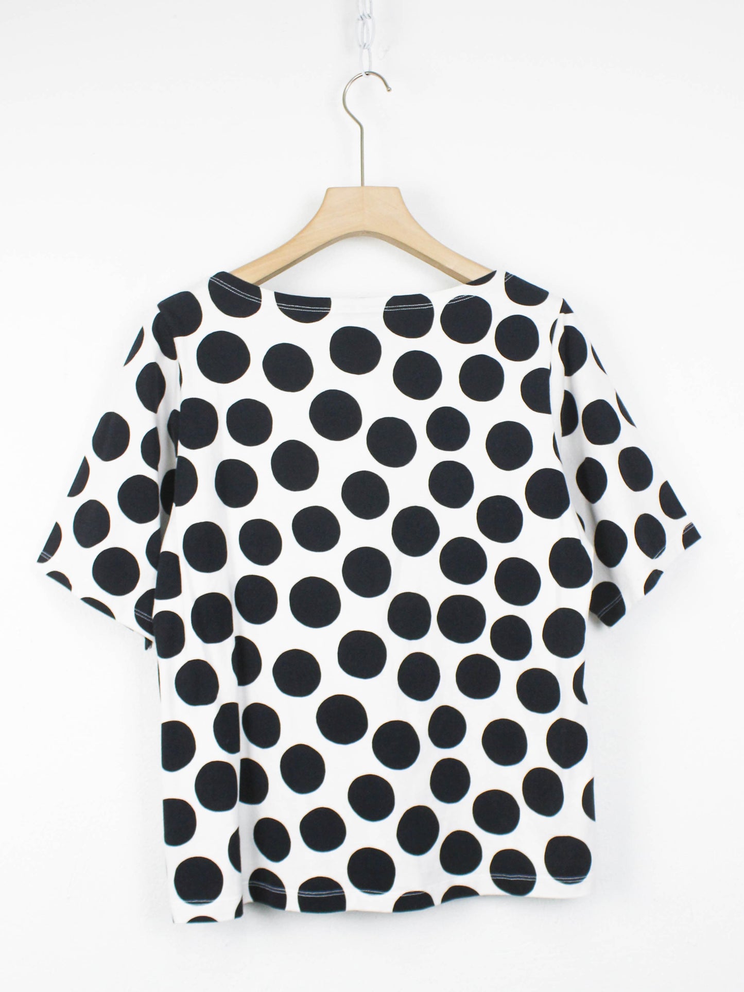 Футболка Marimekko x Uniqlo в горошок