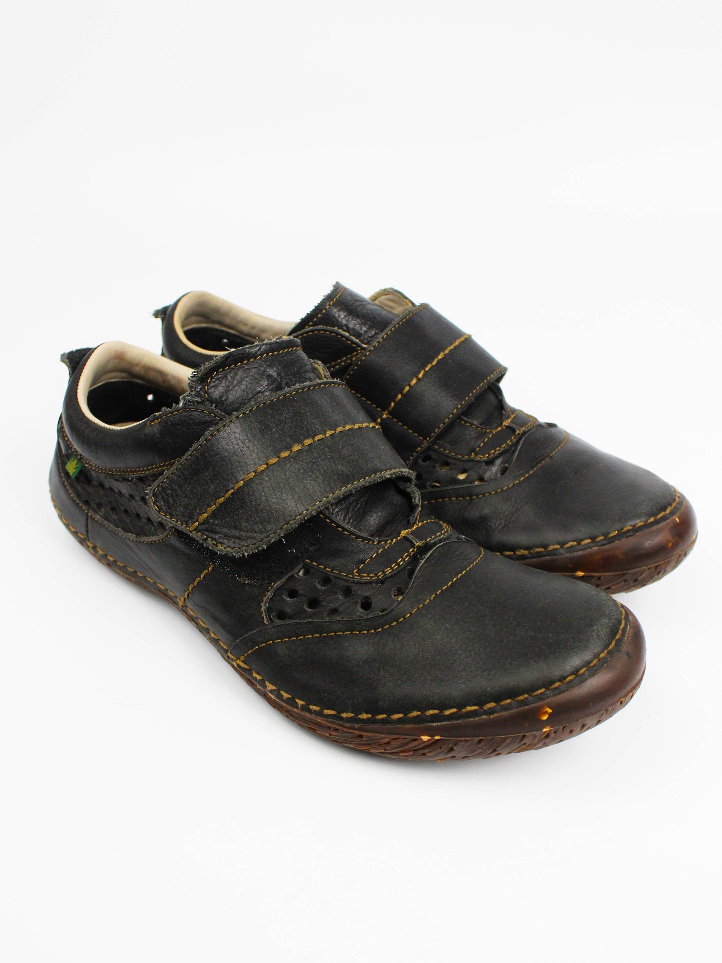 El Naturalista Leather Comfort Shoes
