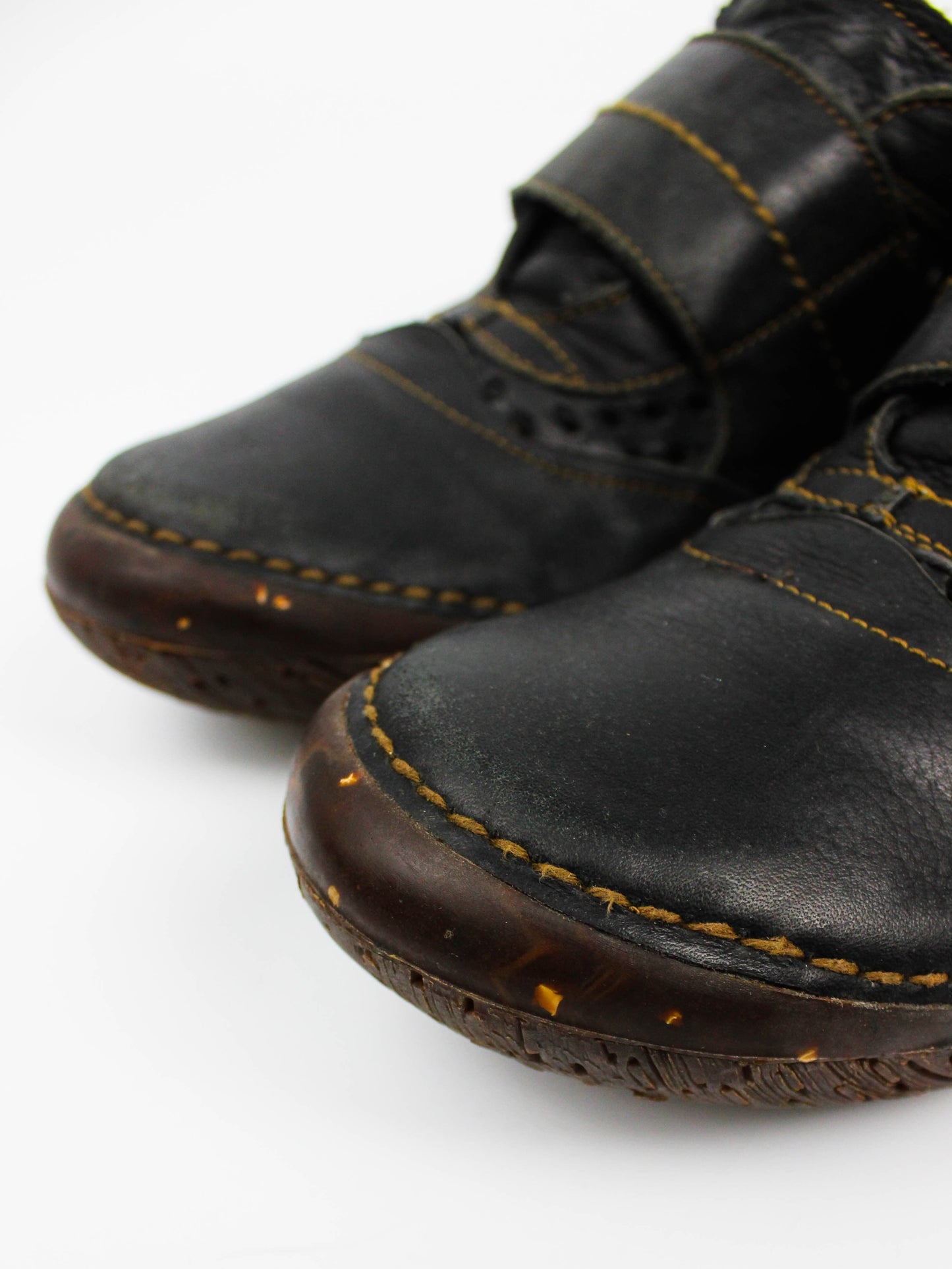 El Naturalista Leather Comfort Shoes