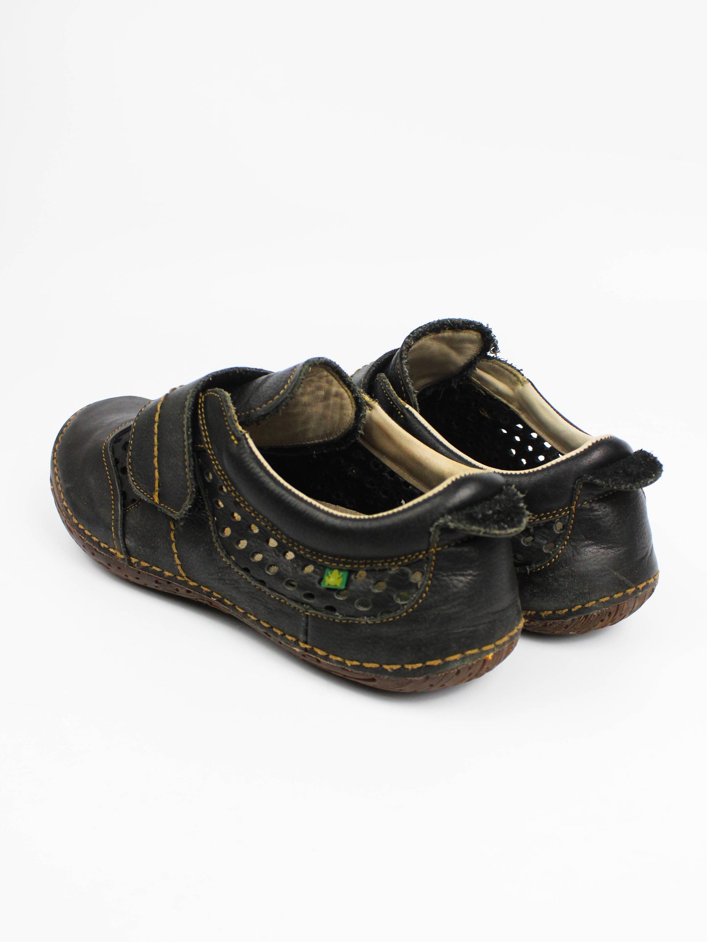 El Naturalista Leather Comfort Shoes
