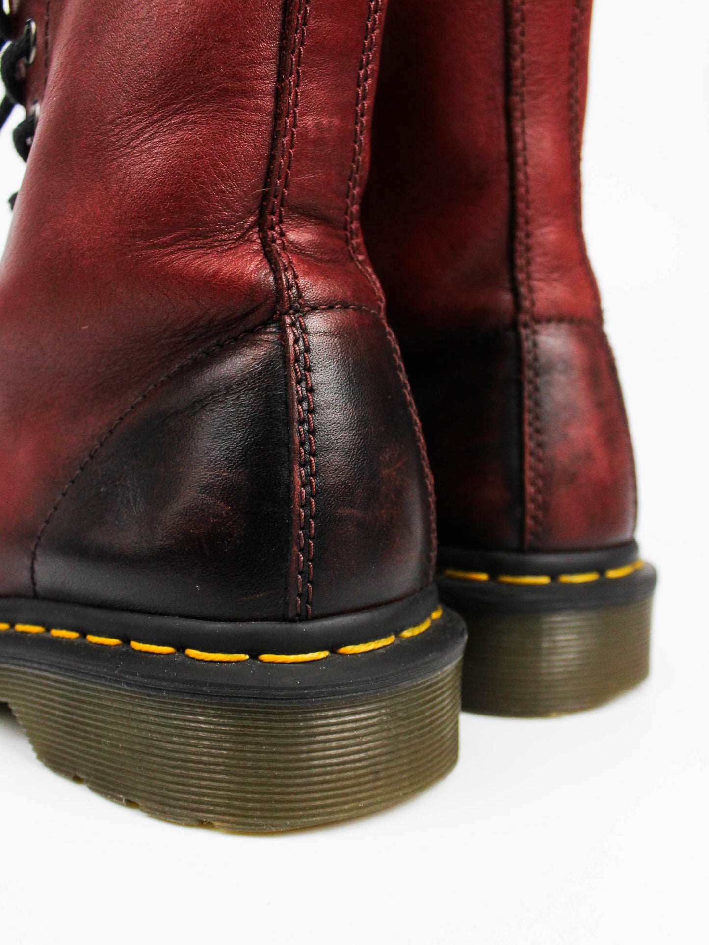 Dr. Martens 1460 Cherry Red