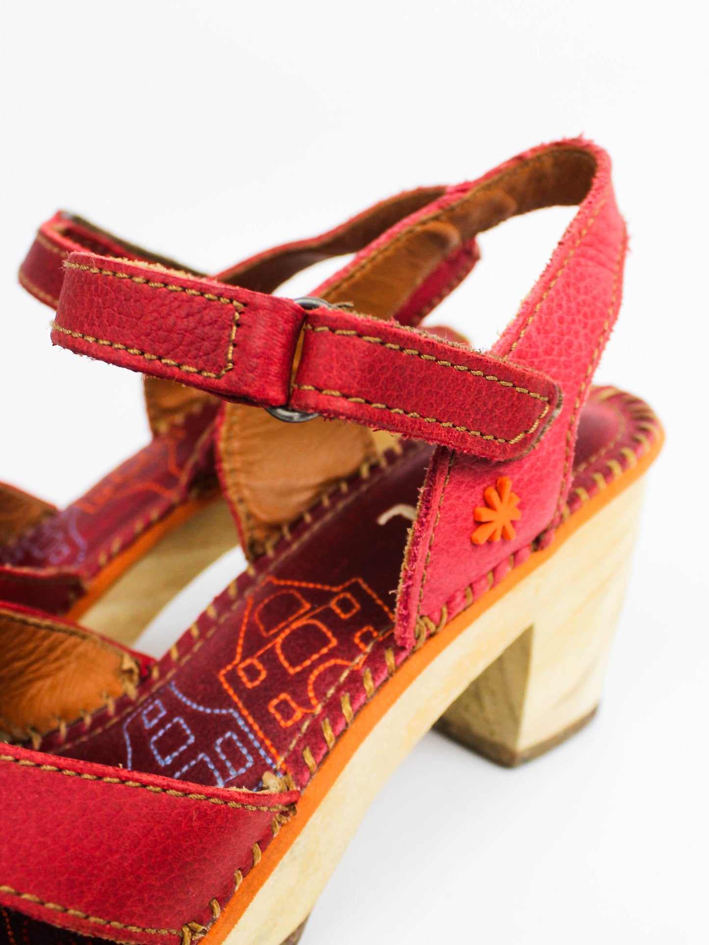 The Art Company Red Leather Heeled Sandals