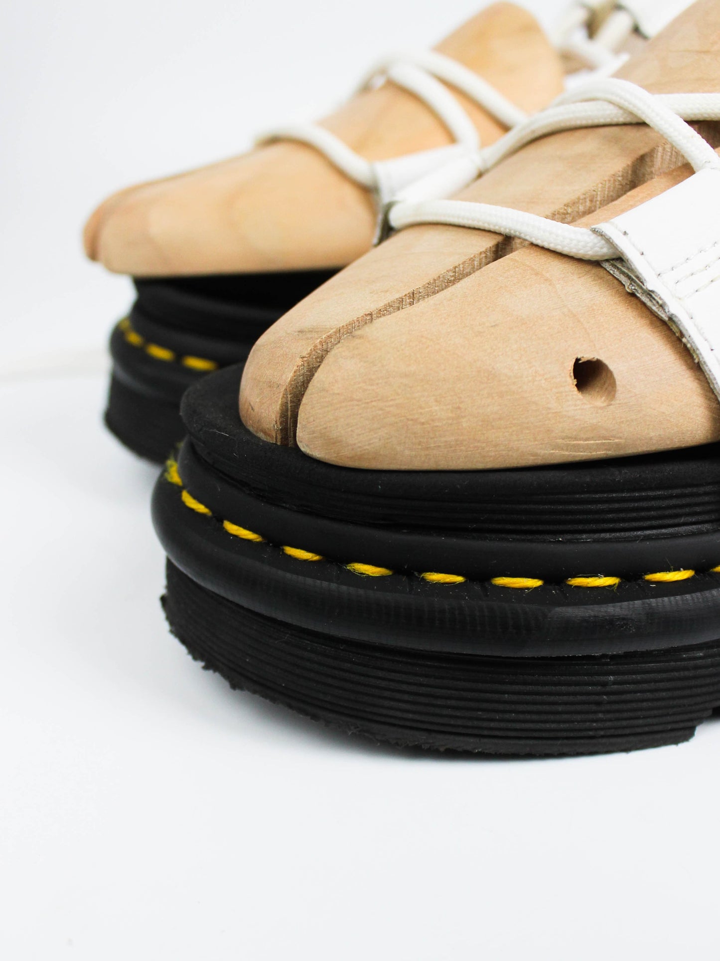 Dr. Martens Nartilla White
