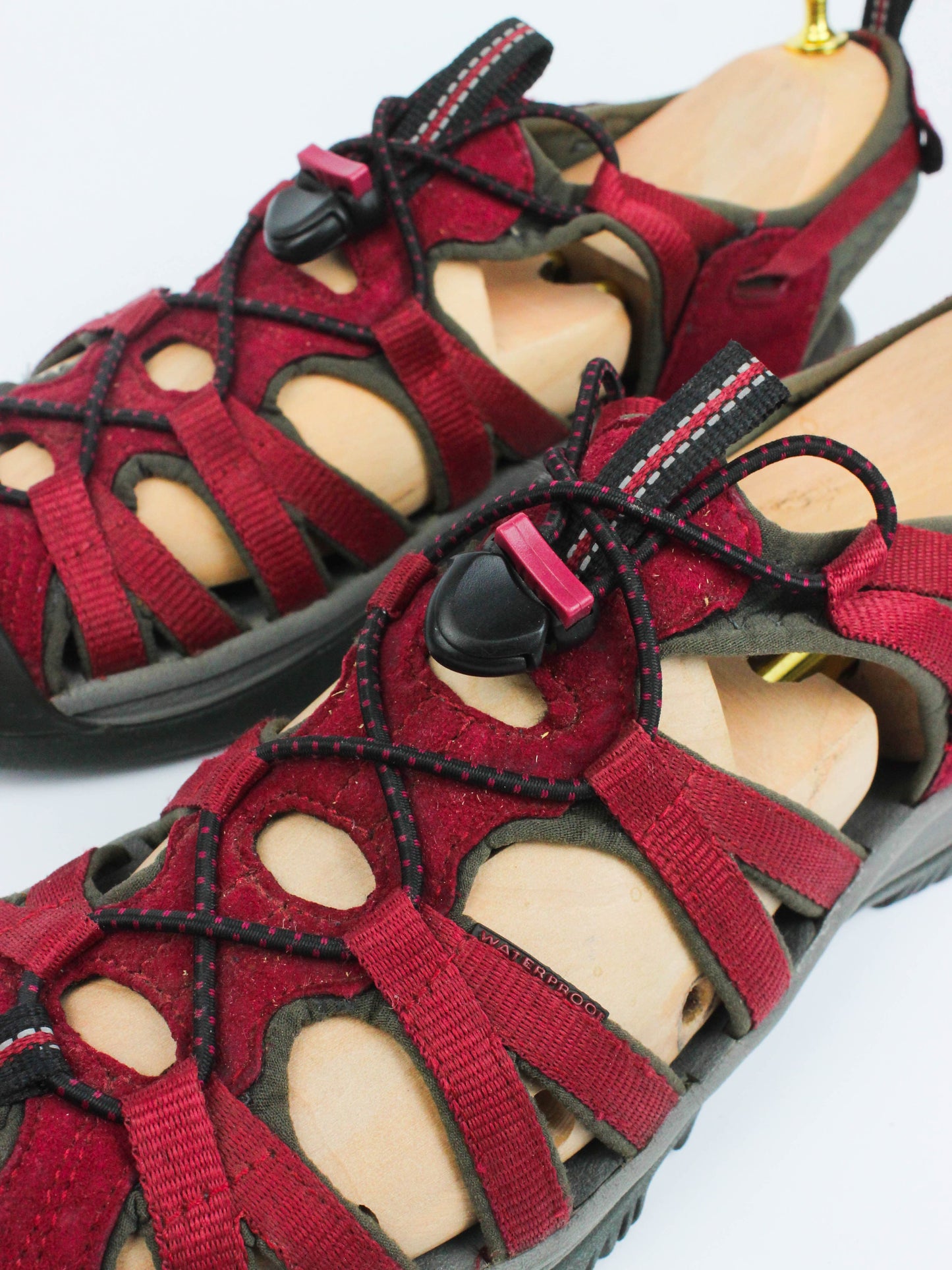 Keen Newport H2 Red Sandals