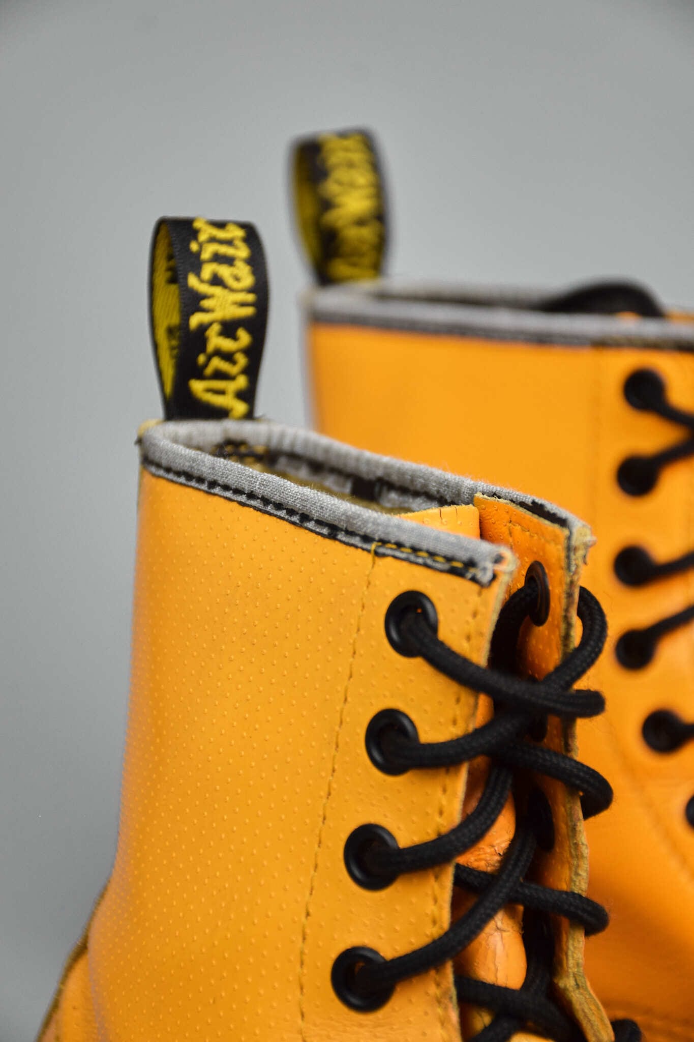 Dr. Martens 1460 QQ Dot Saffron Orange