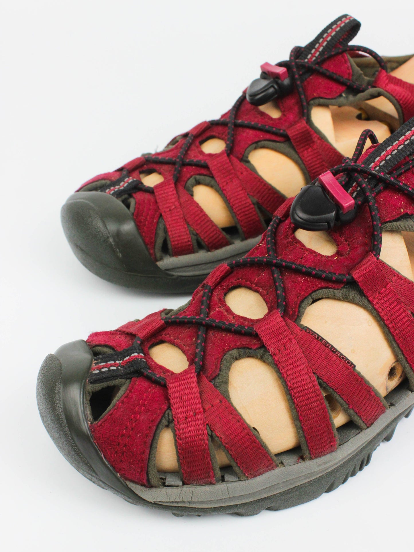 Keen Newport H2 Red Sandals