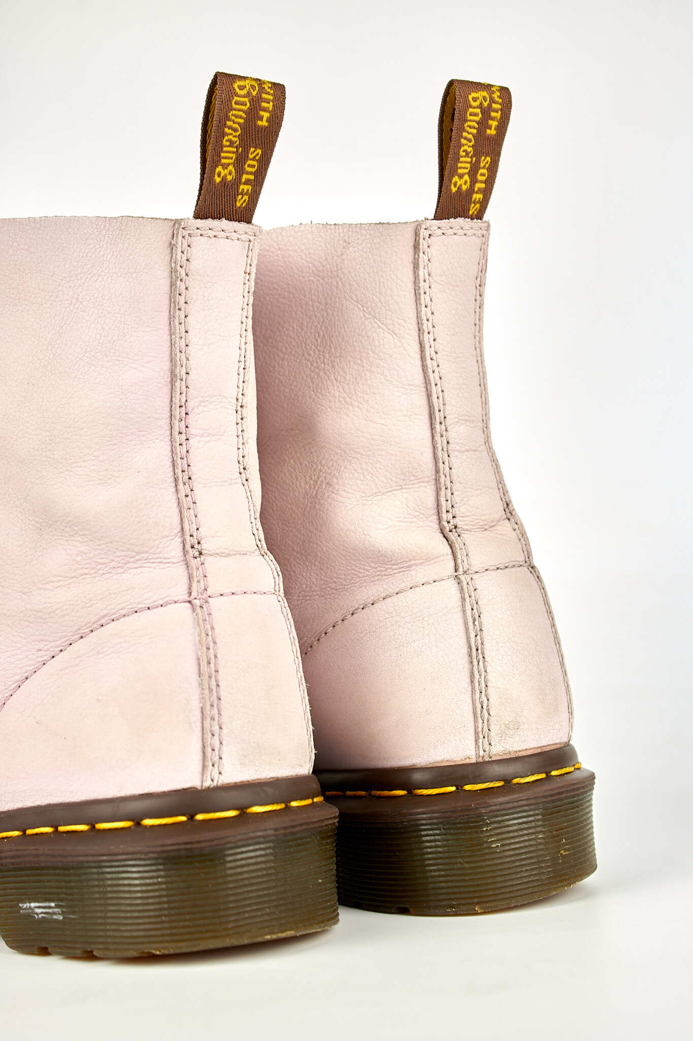 Dr. Martens 1460 Pascal Soft Leather Light Pink