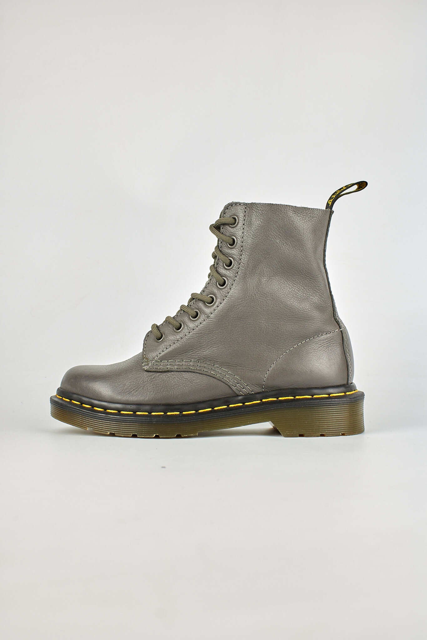 Dr. Martens 1460 Pascal Soft Leather Grey