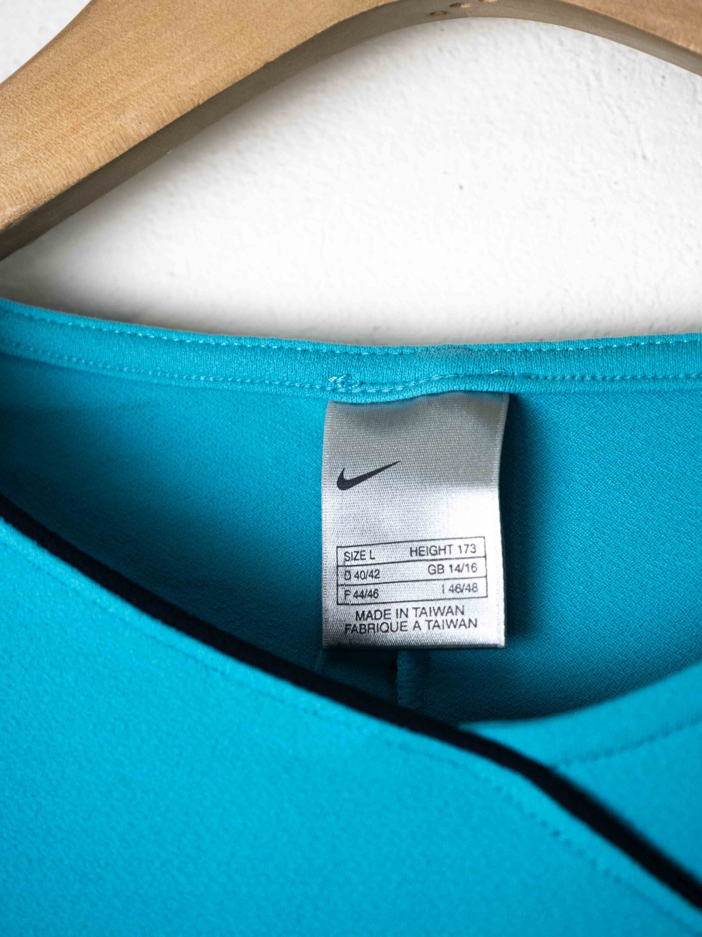 Бірюзовий вінтажний лонгслів Nike