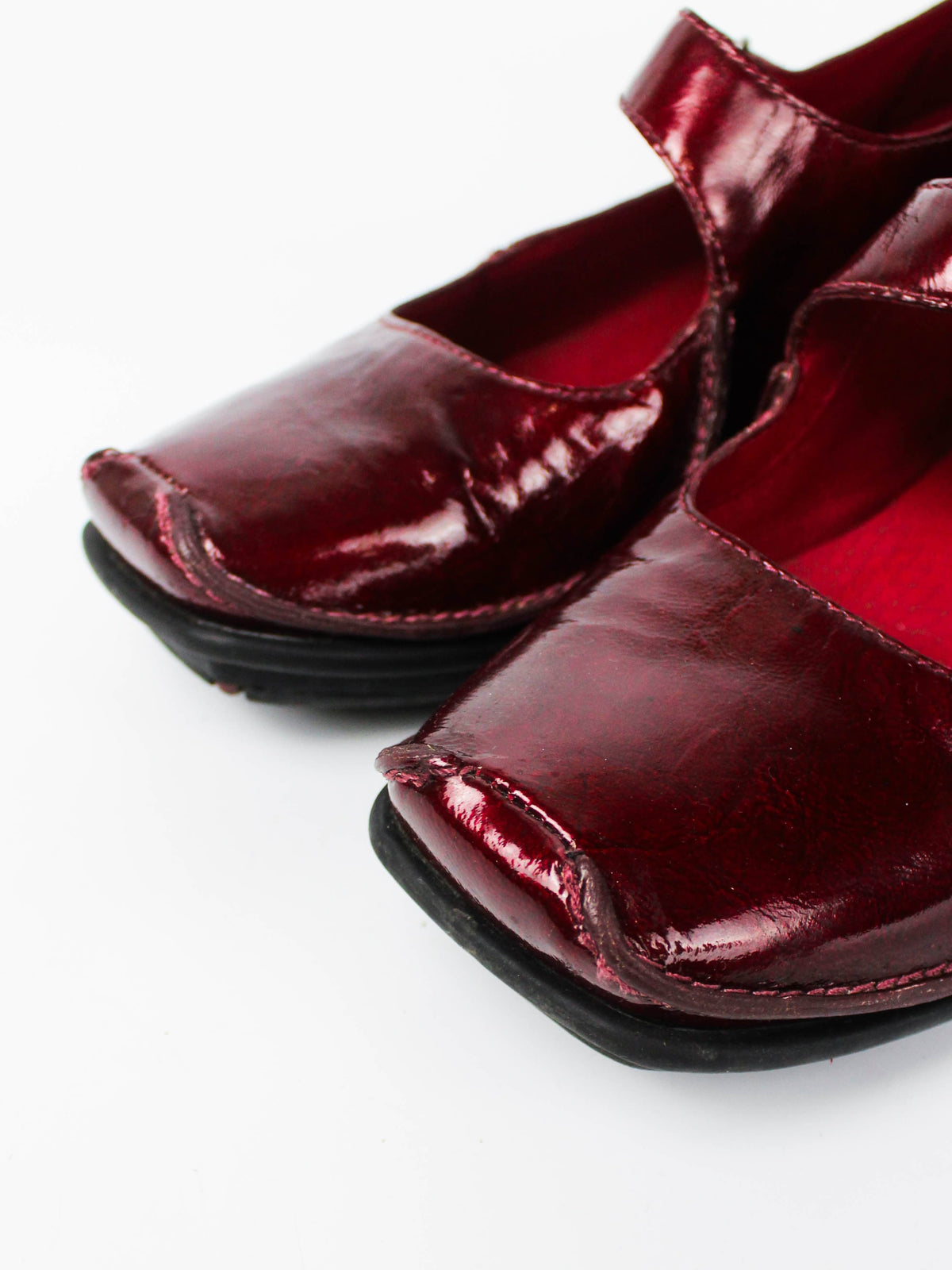 Vintage Clarks Burgundy Patent Mary Jane Wedges
