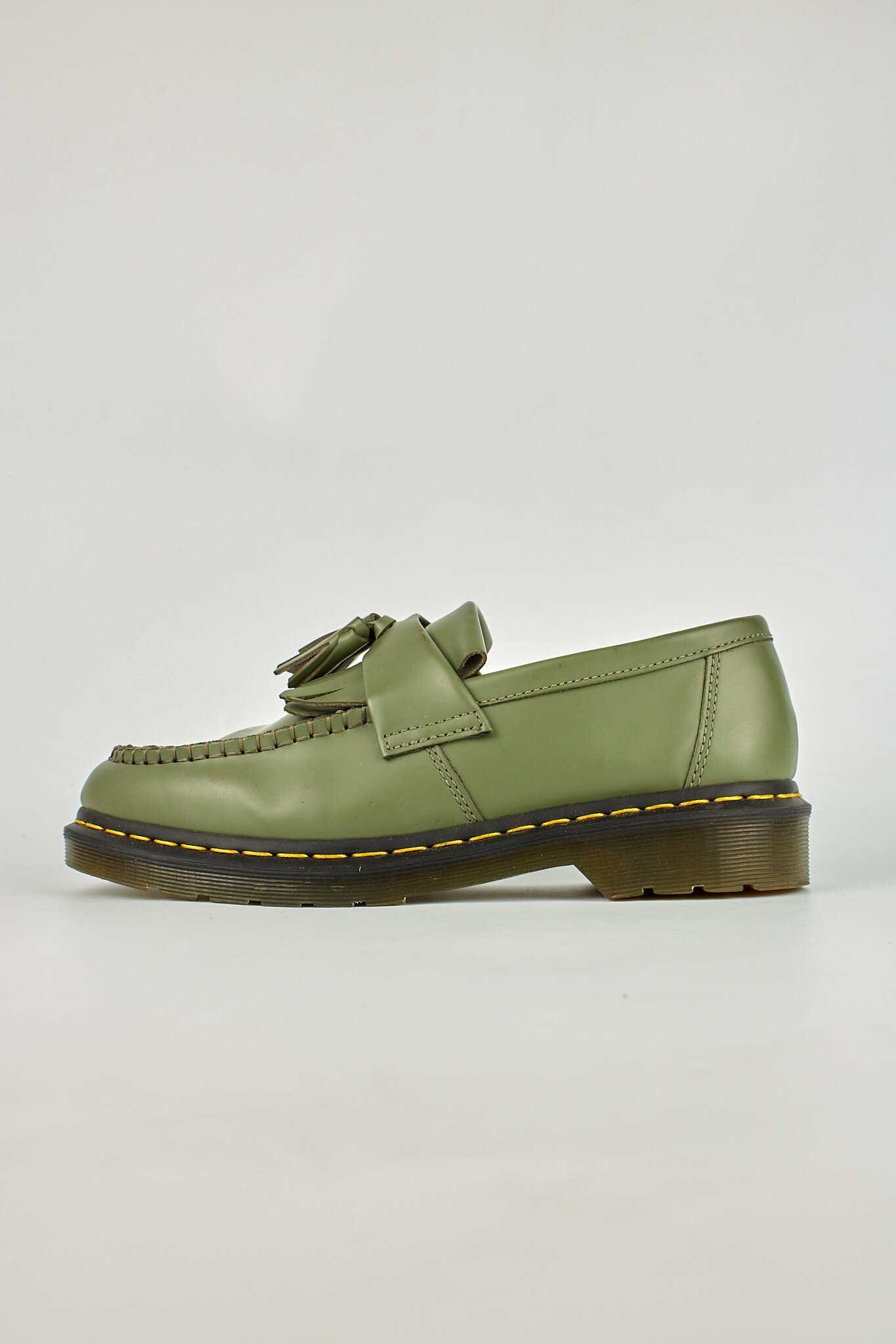 Dr. Martens Adrian Loafers Olive